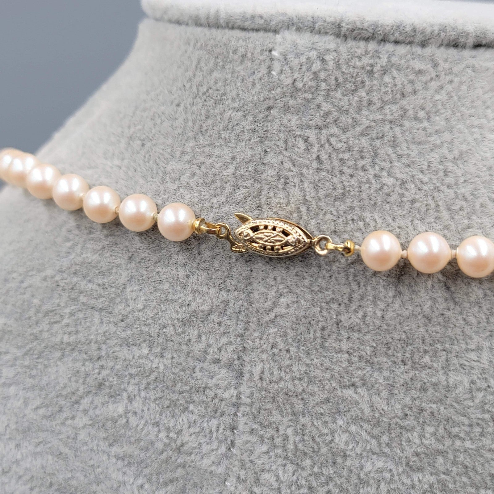 Vintage Champagne Faux Pearl Necklace Hand Knotted 20 in