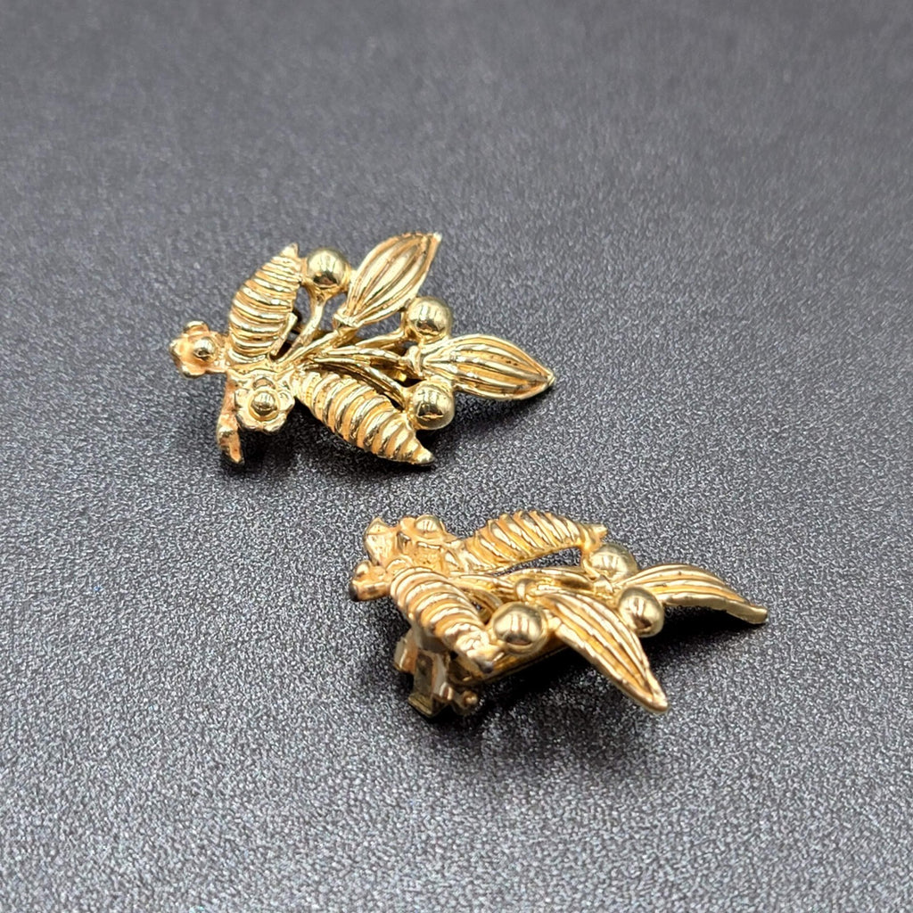 Vintage Clip on Earrings Gold tone Flower Leaves Climbers 1 3/8"