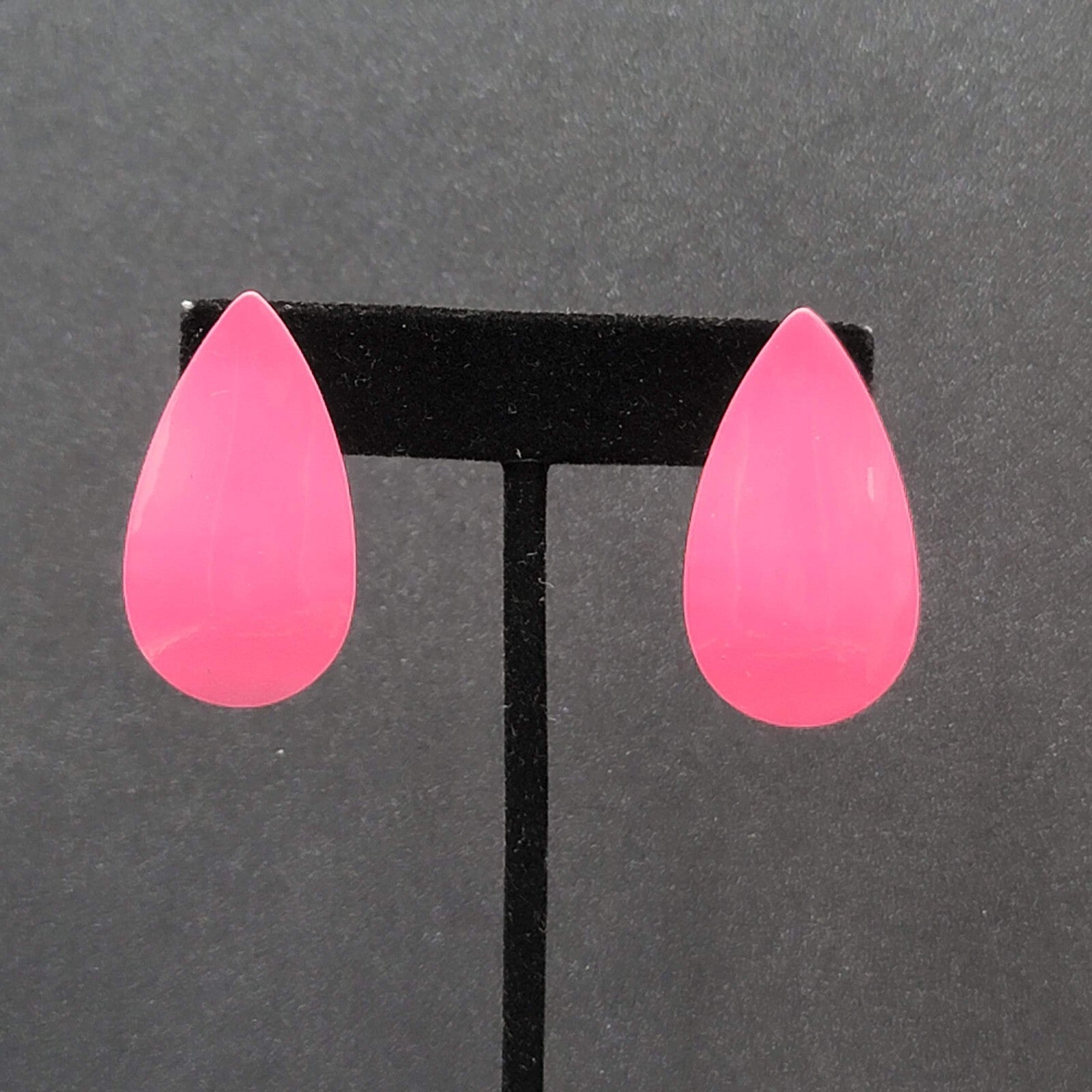 Vintage Pierced Earrings Hot Pink Enamel Long Teardrop 1.5"