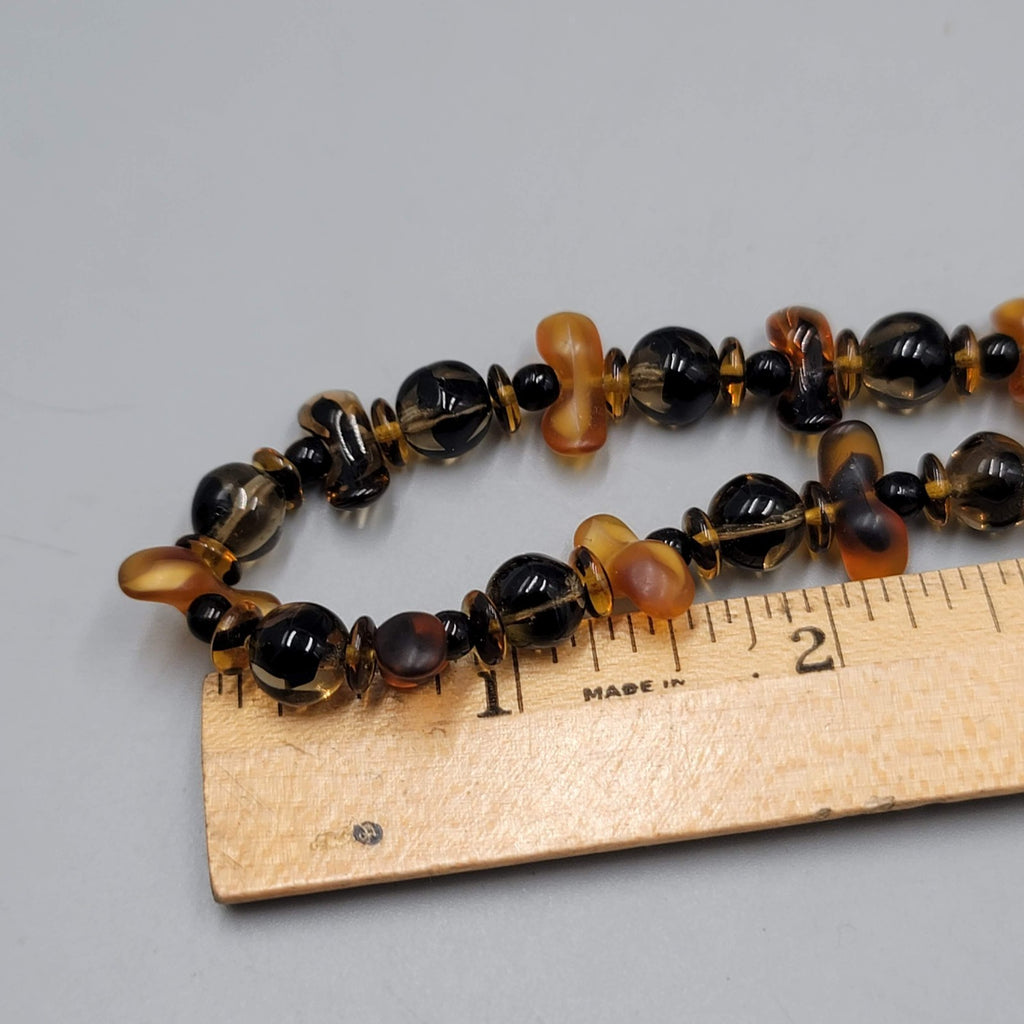 Varigated Brown Beaded Necklace Magnet Closure 17"