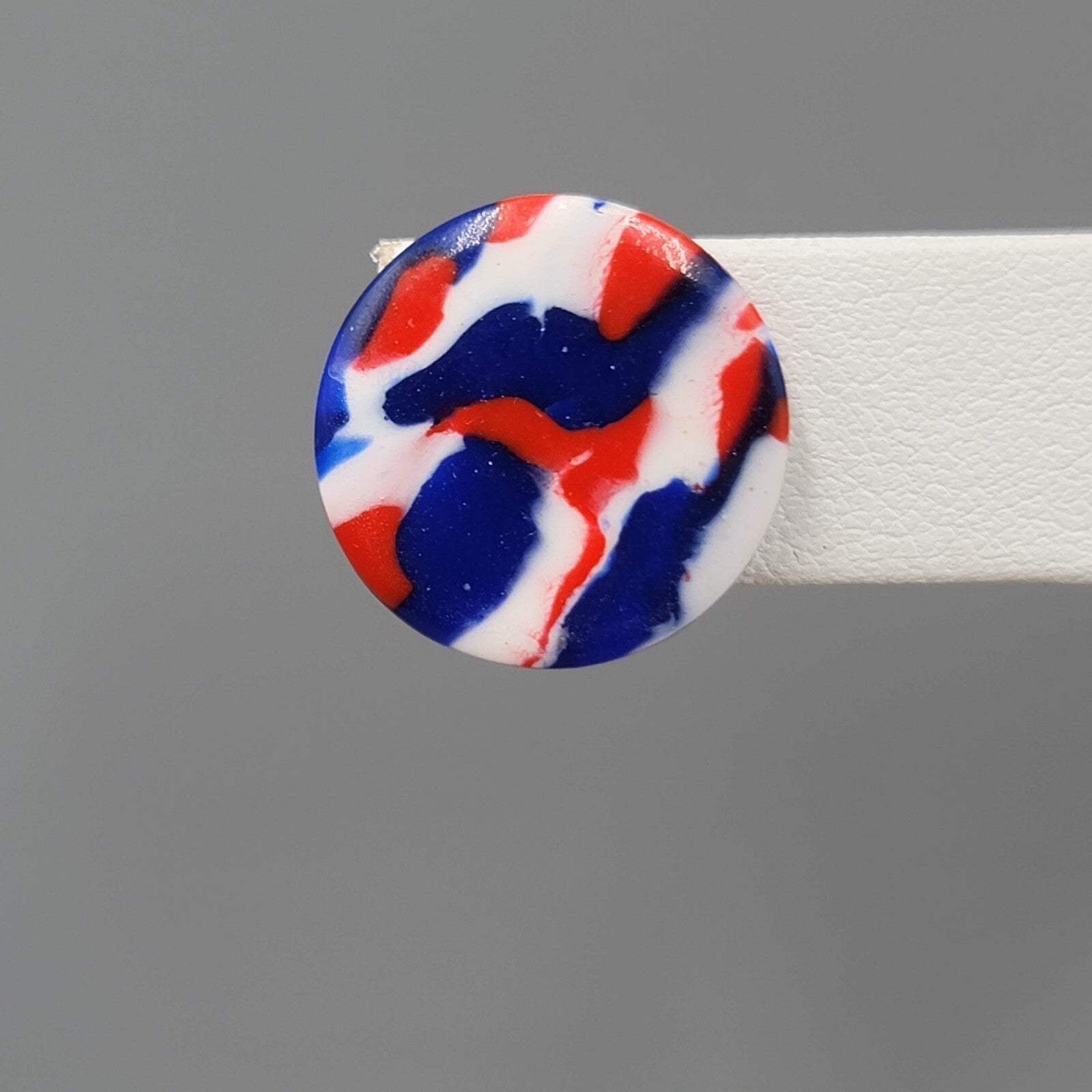 Vintage Pierced Earrings Red White Blue Confetti Round 5/8"