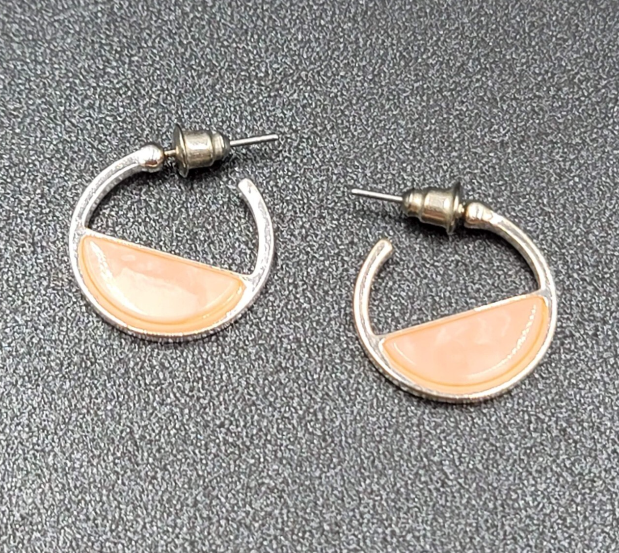 Pierced Earrings Silver tone Peach Acrylic Accent Hoops 3/4"