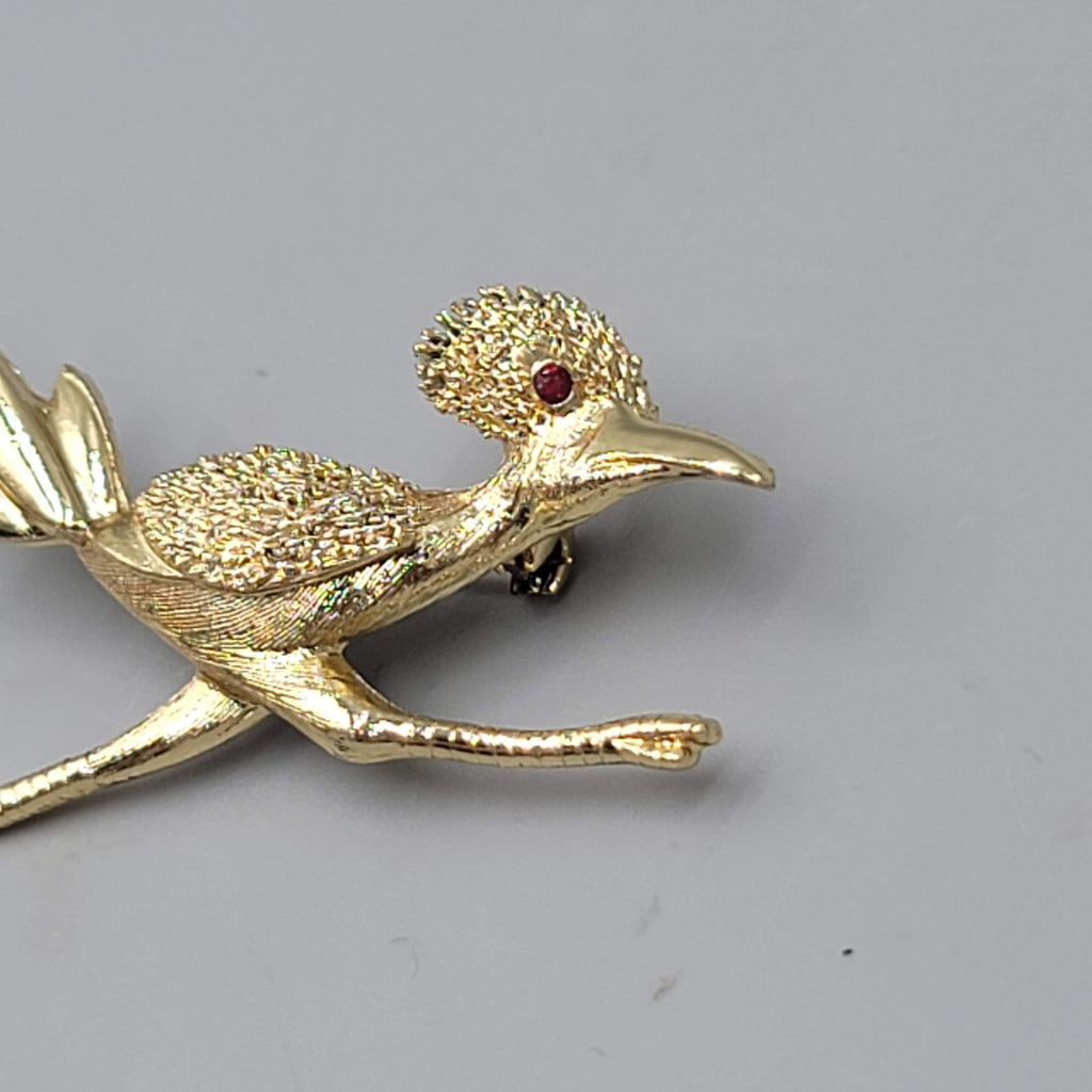 Vintage Roadrunner Brooch Gold tone Red Eye Estate Southwest NM AZ 1.75"