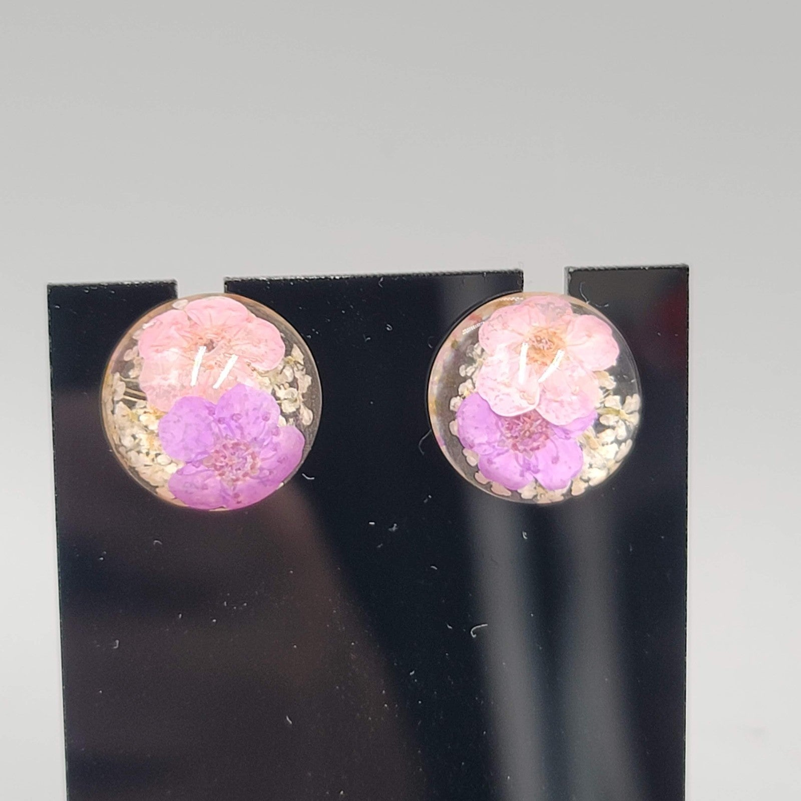 Real Flower Dome Stud Pierced Earrings Resin 1/2"