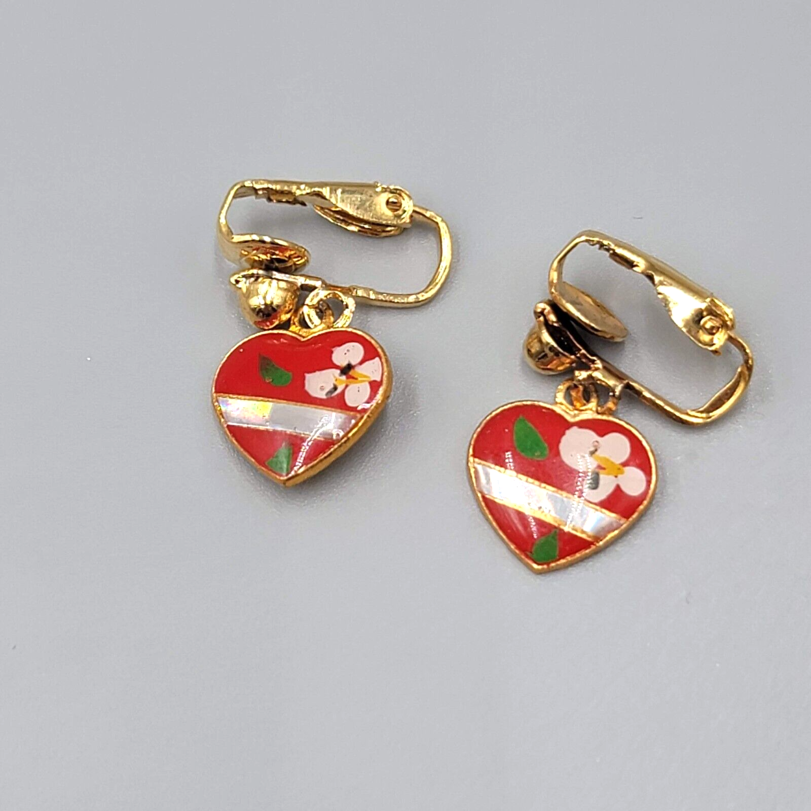 Vintage Red Heart Dangle Clip on Earrings Gold tone Flower 1/2"