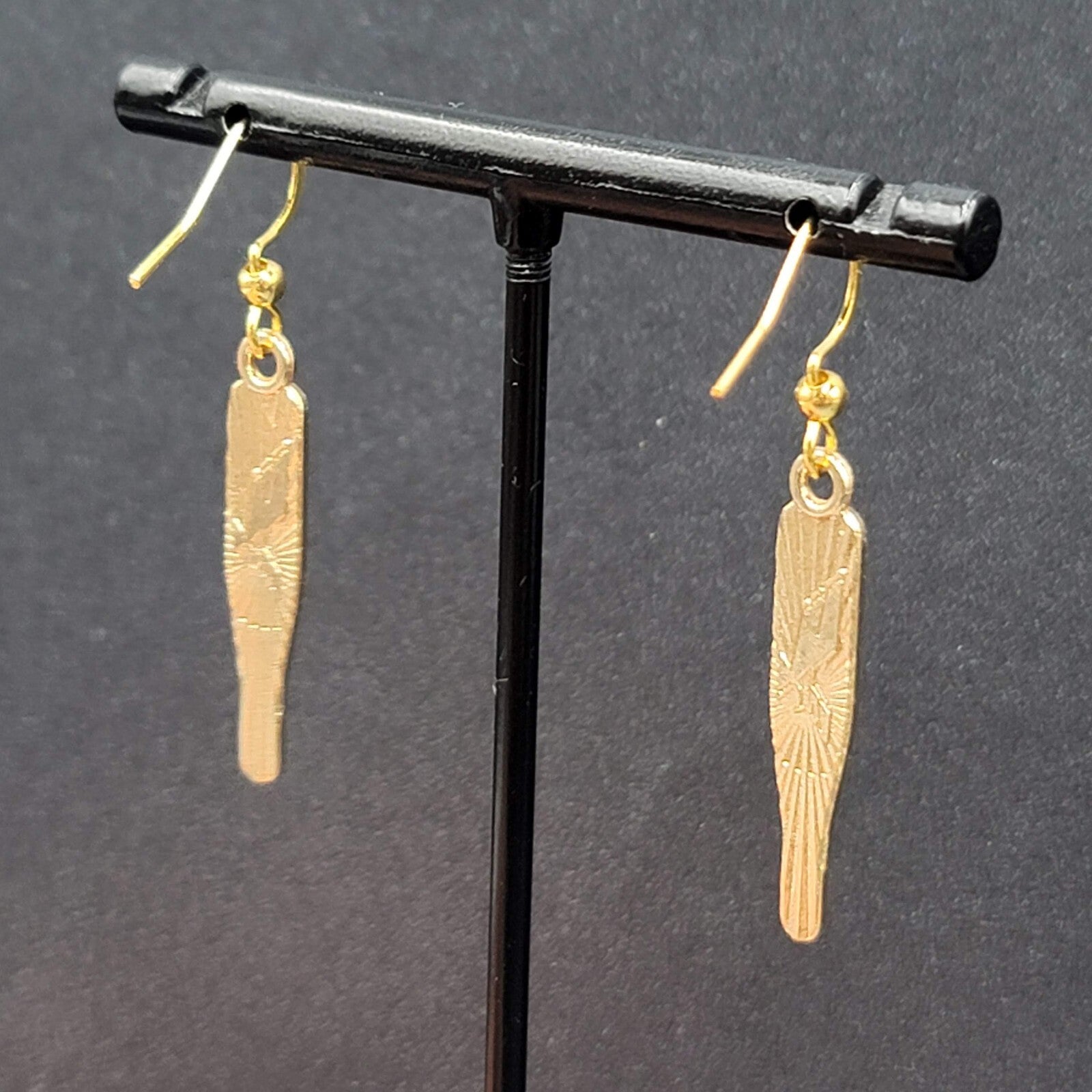 Nurse Thermometer Pierced Earrings Red White Enamel Gold tone Dangle 1 1/8"