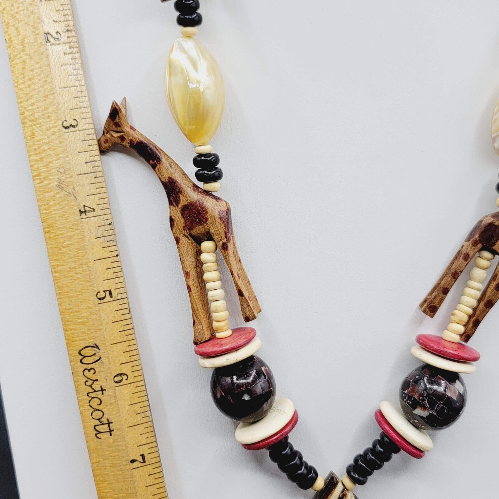 Safari African Giraffe Carved Wood Beaded Necklace Vintage 28"