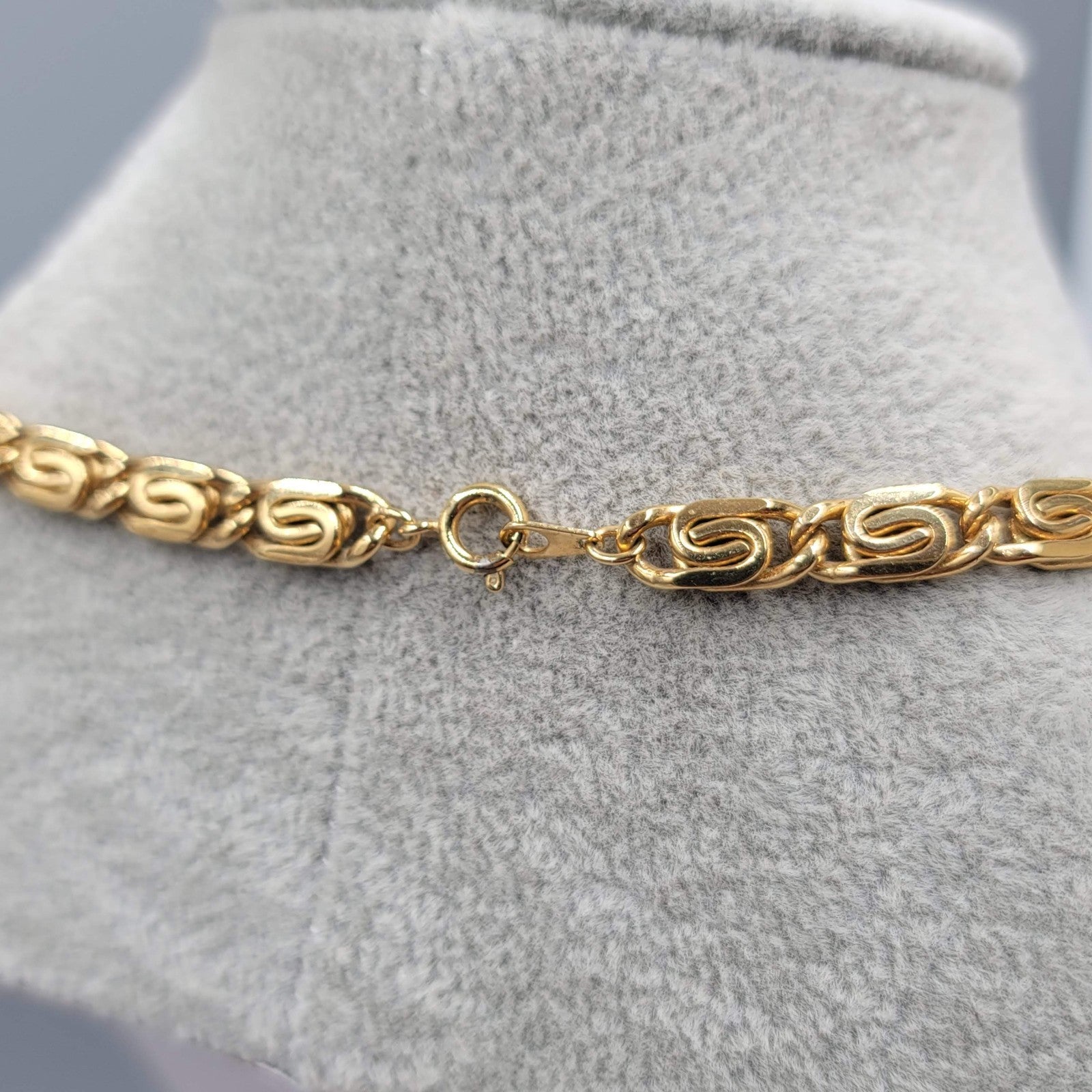 Vintage Scroll Chain Necklace Gold Plated 1/4 " wide 18" Long