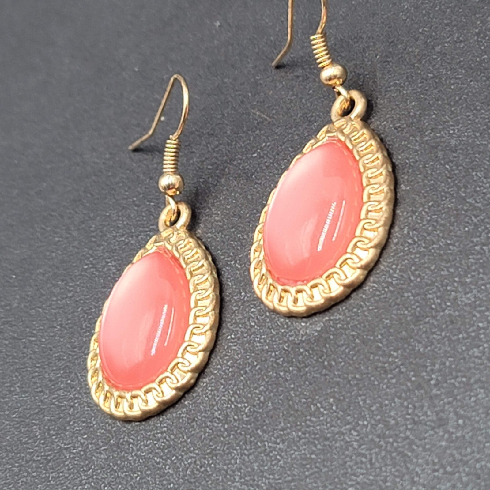 Pierced Earrings Gold tone Pink Translucent Resin Teardrop Dangle 1"
