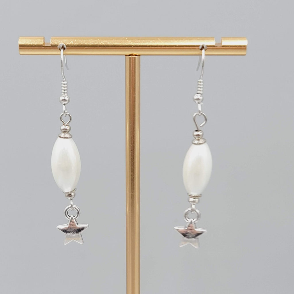 White Satin Finish Bead Star Pierced Earrings Silver tone Dangle 1.5"