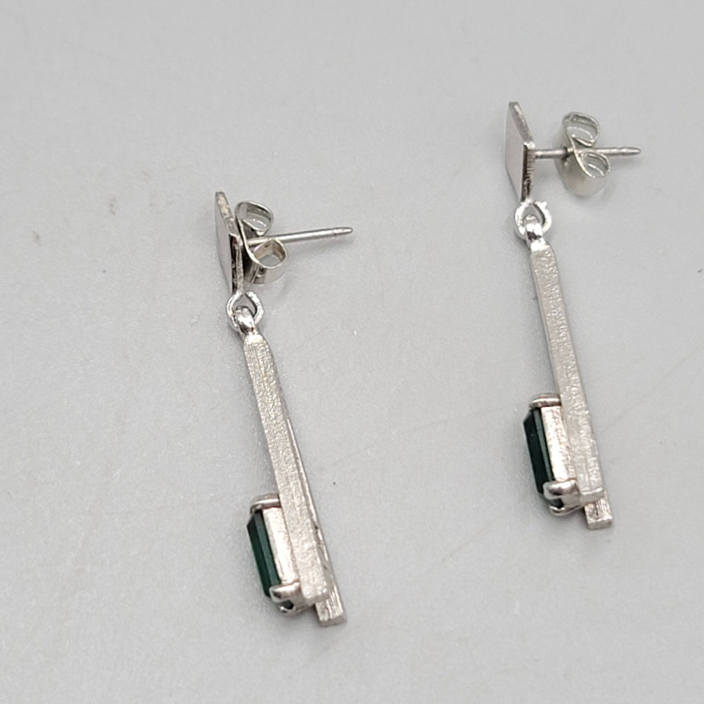 Vintage Avon Pierced Earrings Green Stone Silver tone Dangle  1.5 in