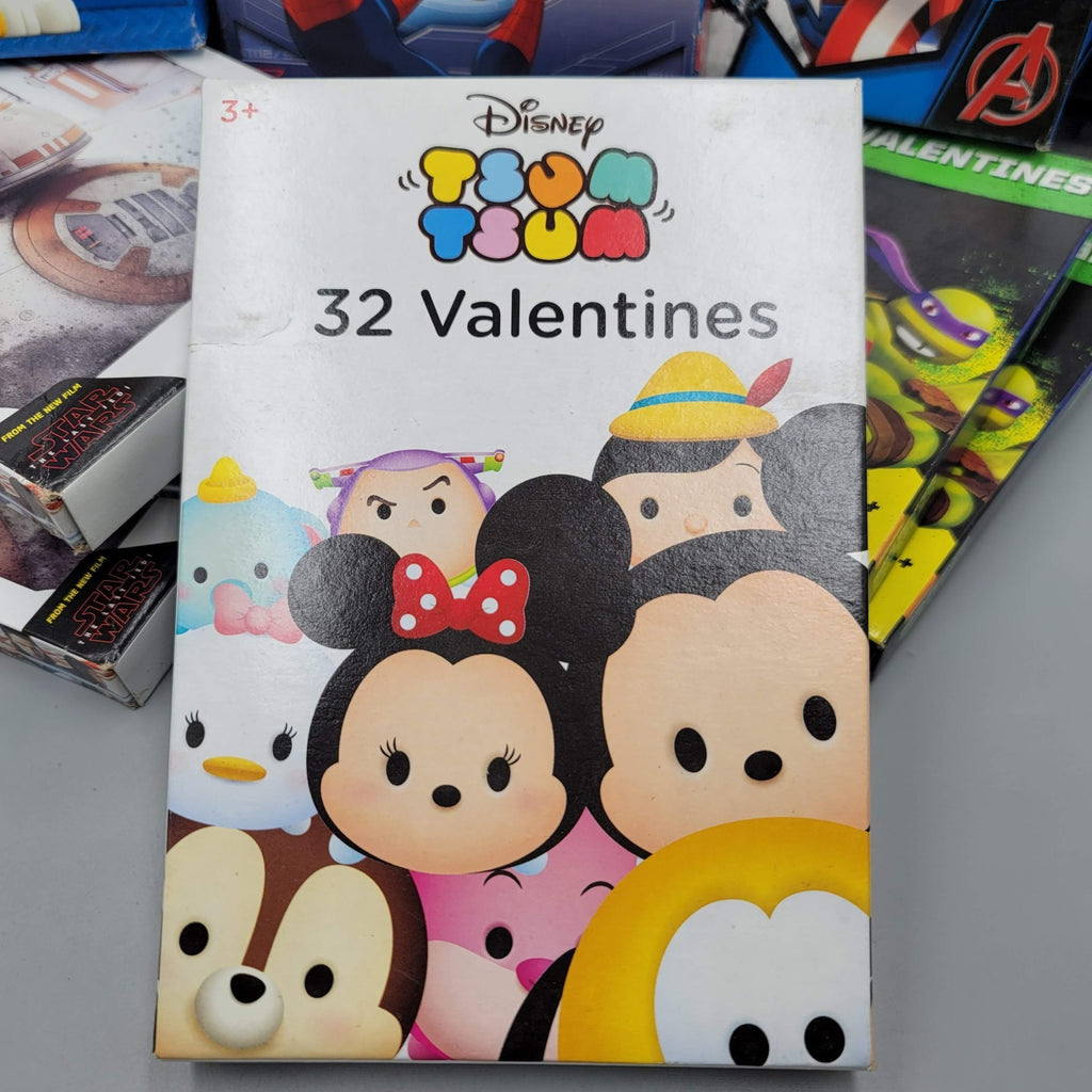 Huge Lot Valentines Day Cards Childrens Classroom 11 Boxes 352 Total Disney