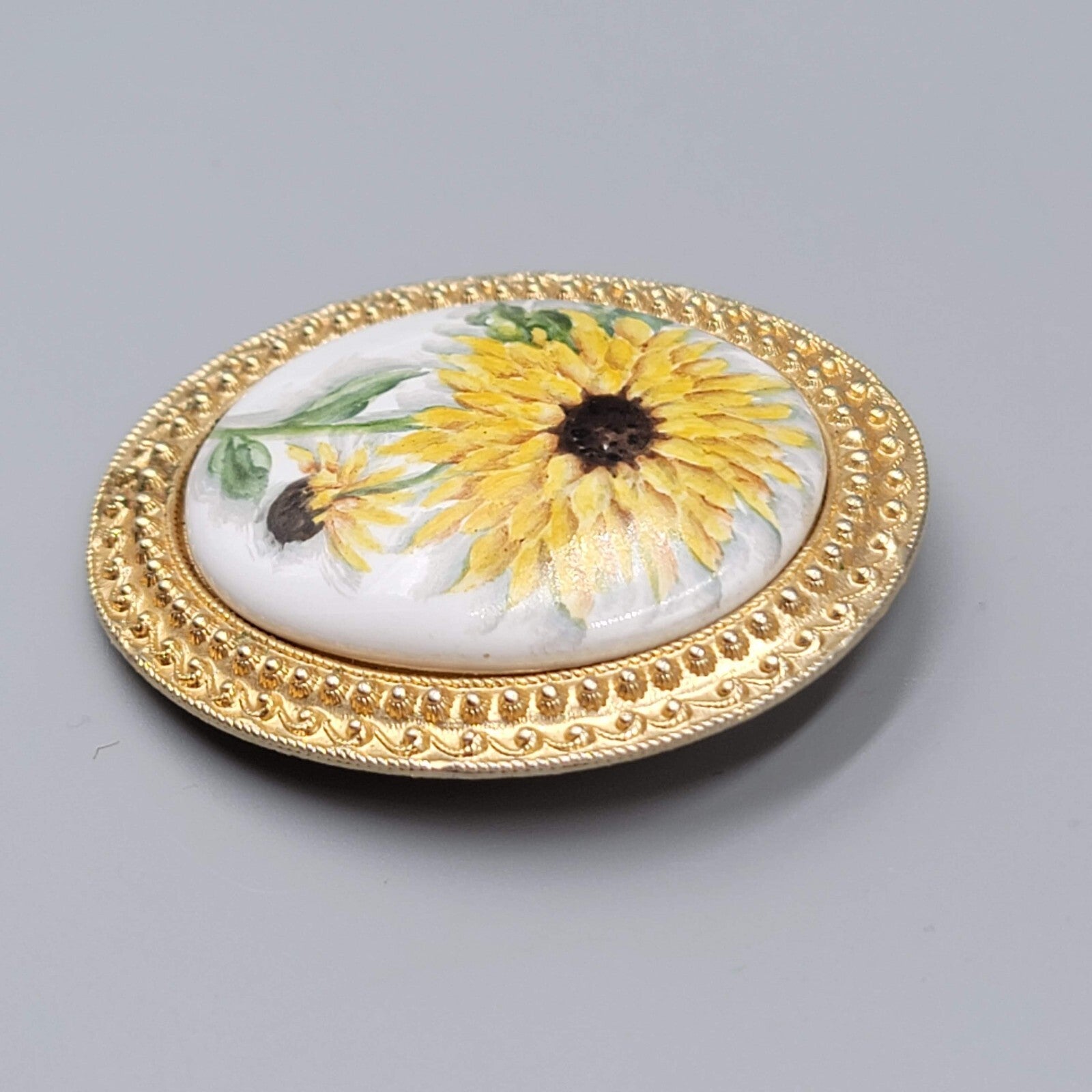 Vintage Flower Porcelain Brooch Gold tone Oval 2.5"