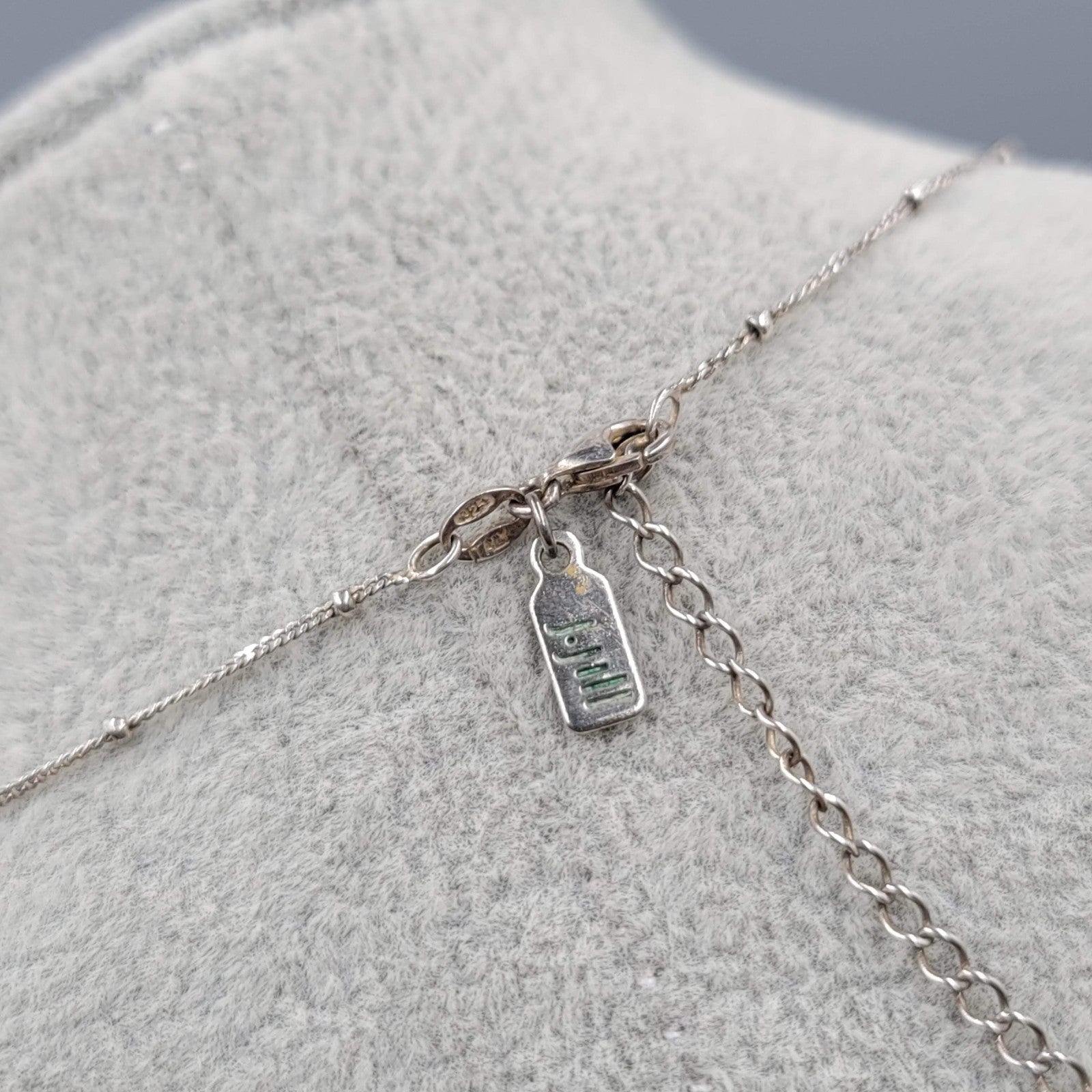 J Jill Shell Pendant Sterling Silver Necklace 20 - 22 in Station Chain 925