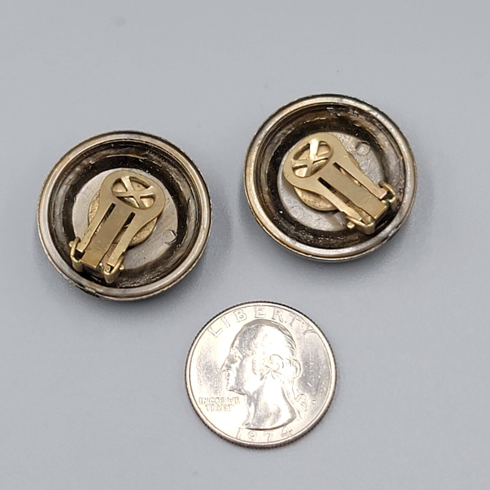 Vintage Brown Swirl Clip on Earrings Plastic Round 1"