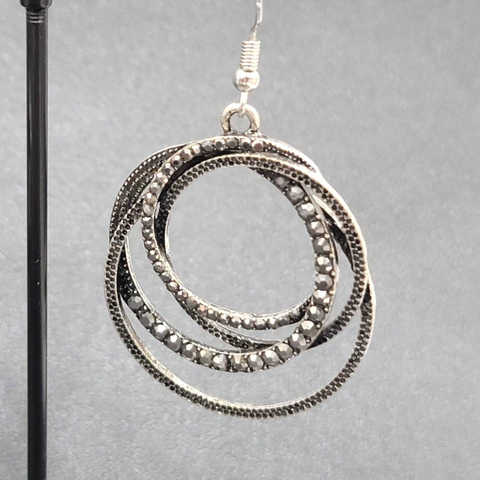Pierced Earrings Black Metal Circle Hoops Dangle 1.75"