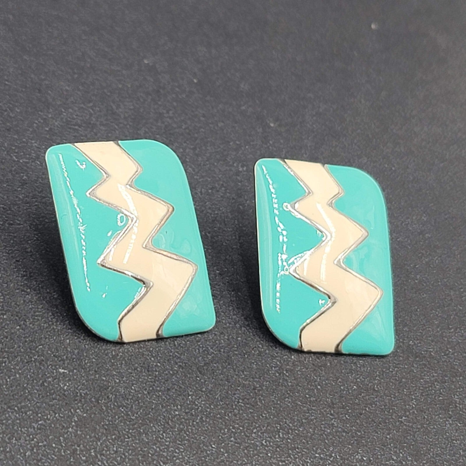 Vintage Pierced Earrings Silver tone Blue Enamel Statement Drop1 1/8"