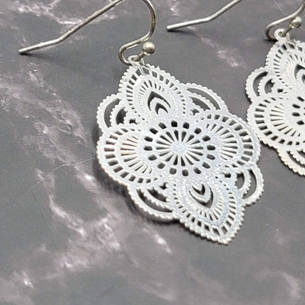 Laser Cut Metal Pierced Earrings Silver tone Dangle  1 3/8 in