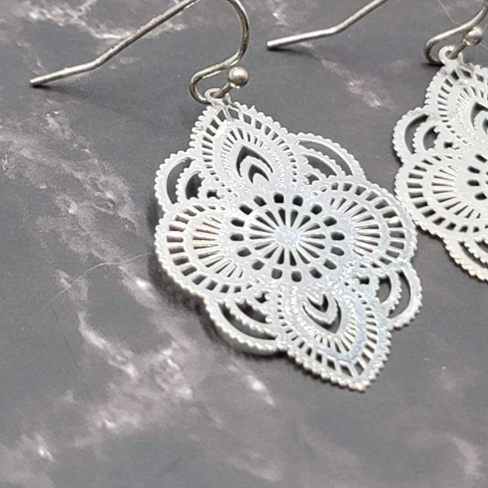 Laser Cut Metal Pierced Earrings Silver tone Dangle  1 3/8 in