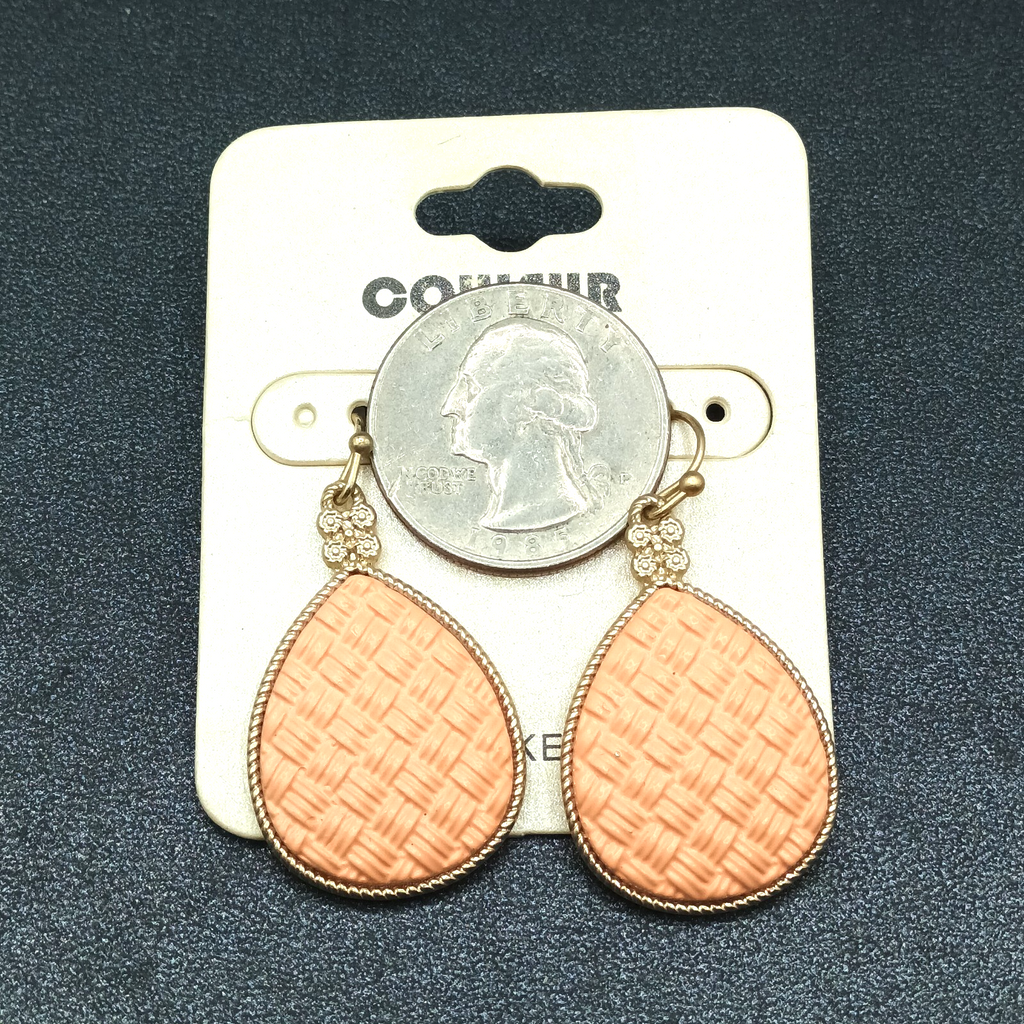 Pierced Earrings Gold tone Peach Textured Plastic Teardrop Dangle 1 1/4"