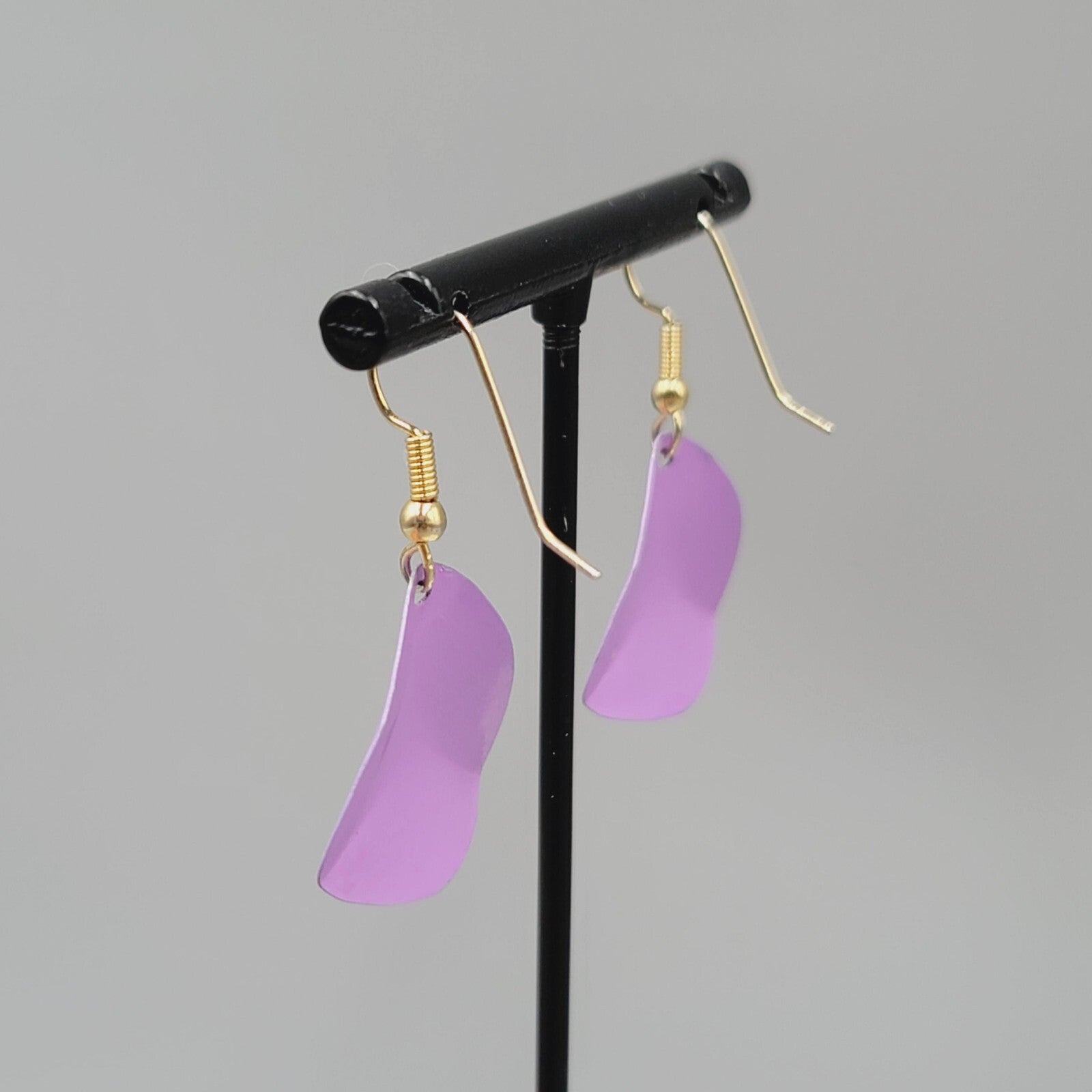 Vintage Pierced Earrings Gold tone Purple Enamel over Metal Dangle 1"