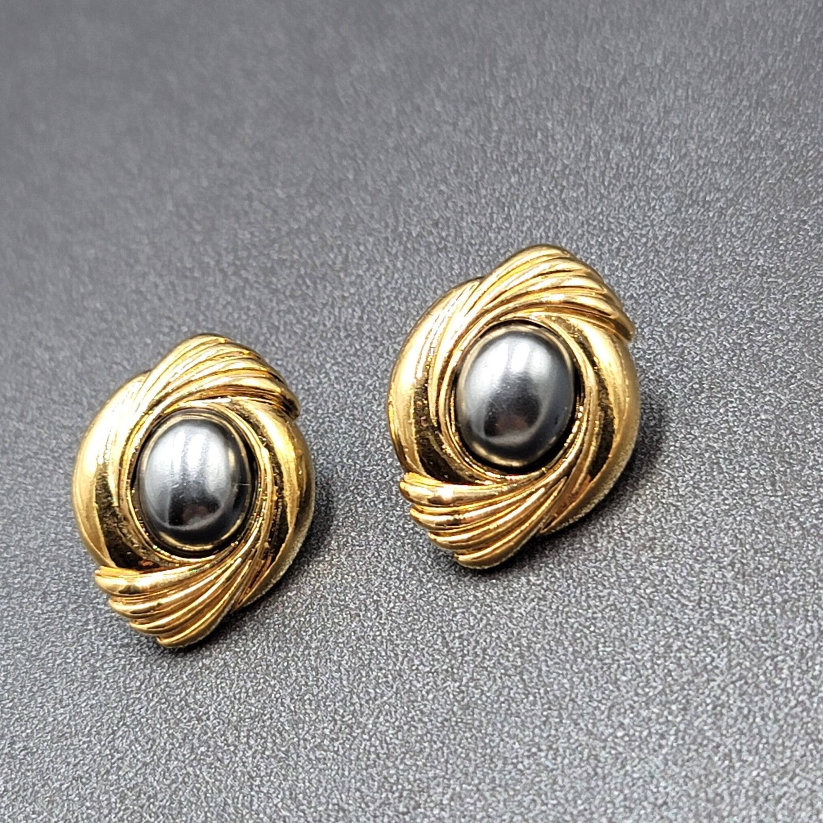 Vintage Avon Cavier Pierced Earrings Gold tone Dark Gray Satin Cabochon 1"