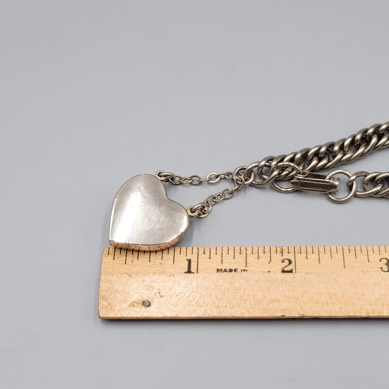 Vintage Niagara Falls Dangle Heart Charm Souvenir Bracelet Silver tone 6.5 in