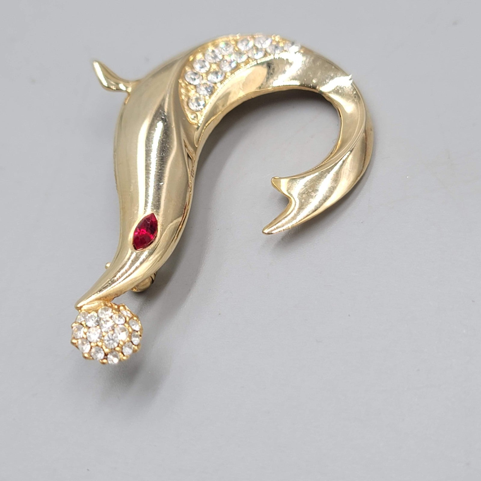 Vintage Seal Red Rhinestone Eye Brooch Gold tone 2.25"