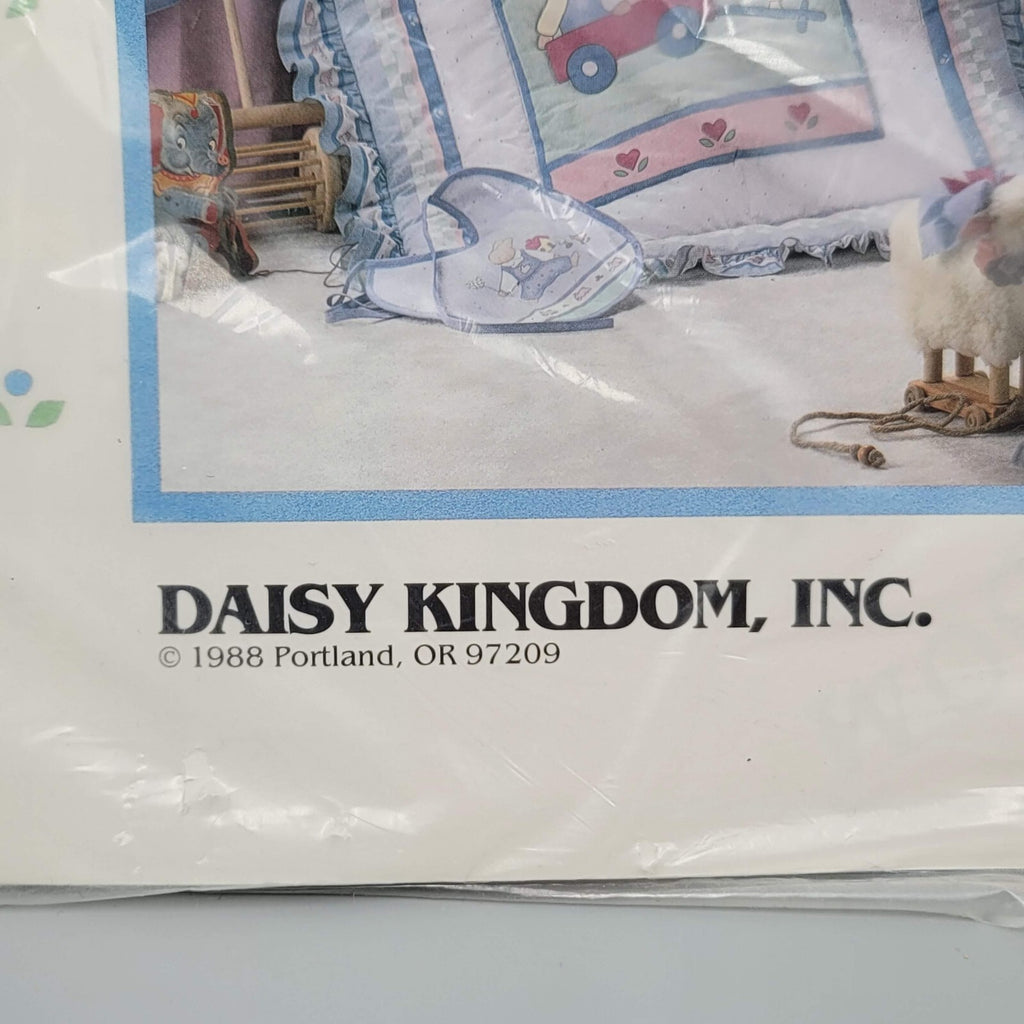 Vintage Daisy Kingdom Nursery Collection Honey Bunny Dust Ruffle NOS