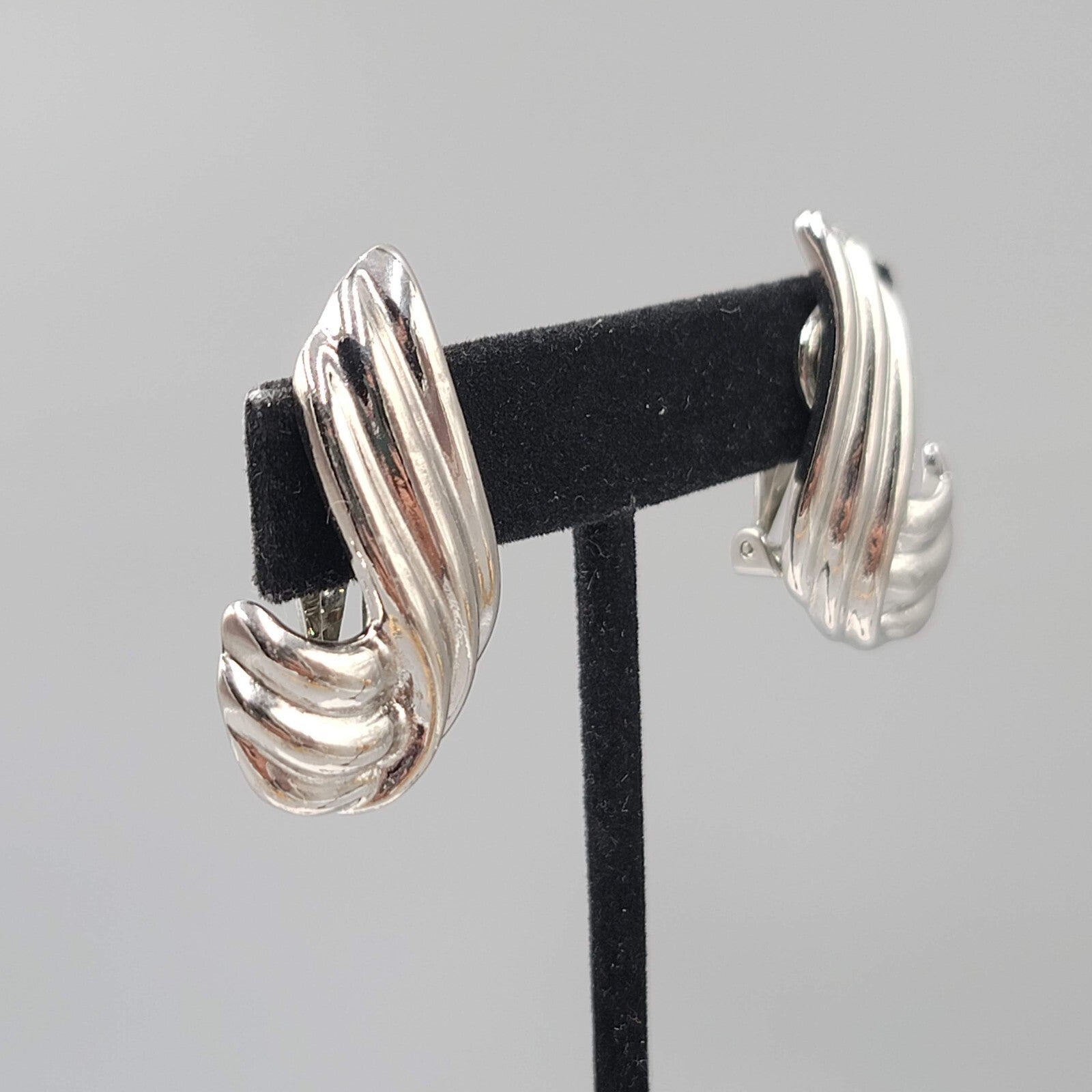 Vintage Clip on Earrings Silver tone Swirl Climber 1 3/8"