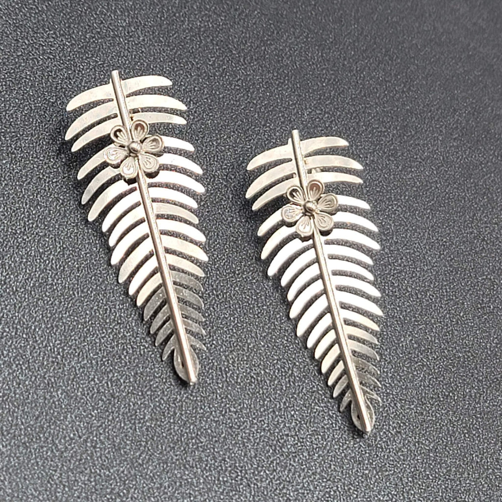 Pierced Earrings Long Silver tone Leaf Flower Drop 2"