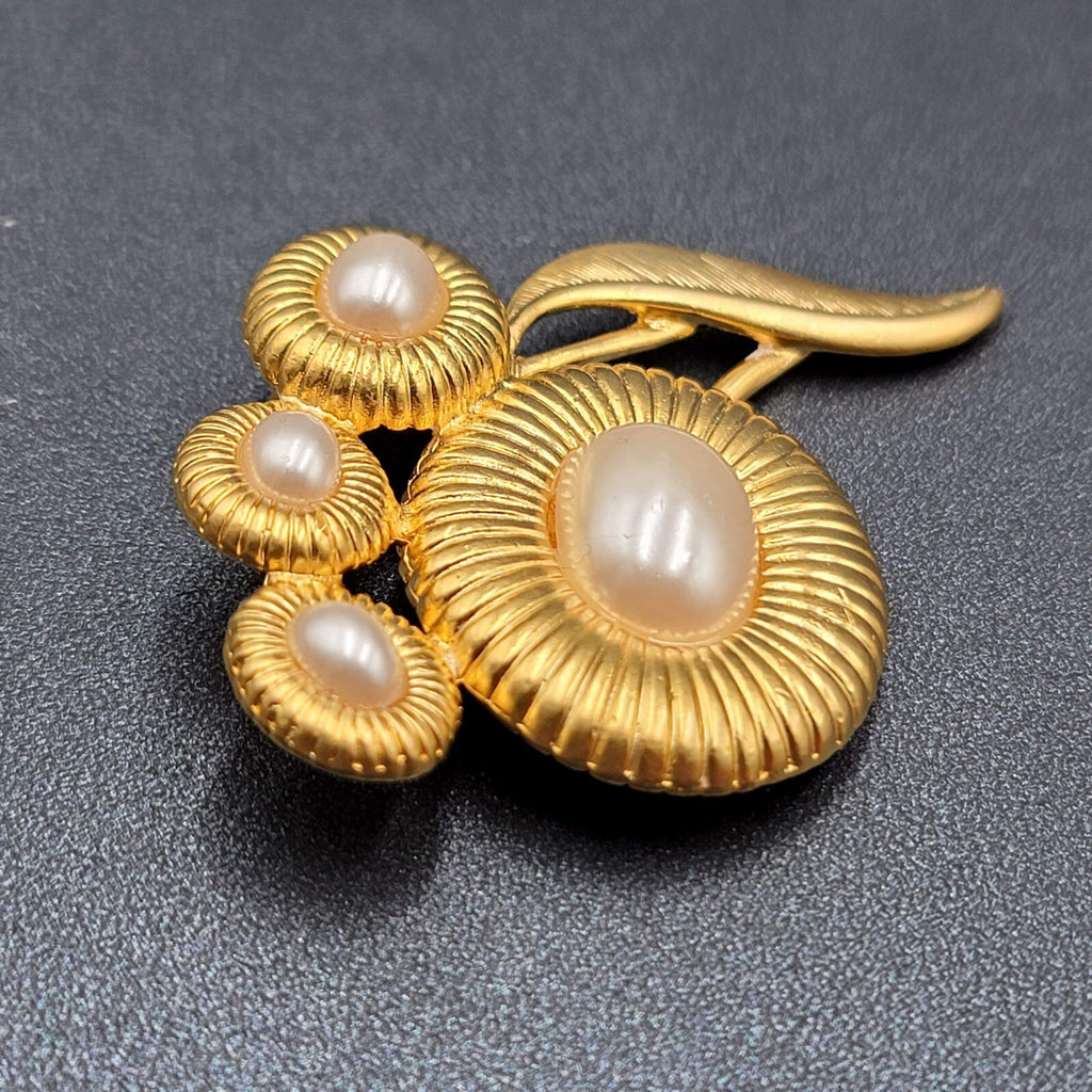 Vintage Brooch Matte Gold Plated Faux Pearl Flower 2.75"