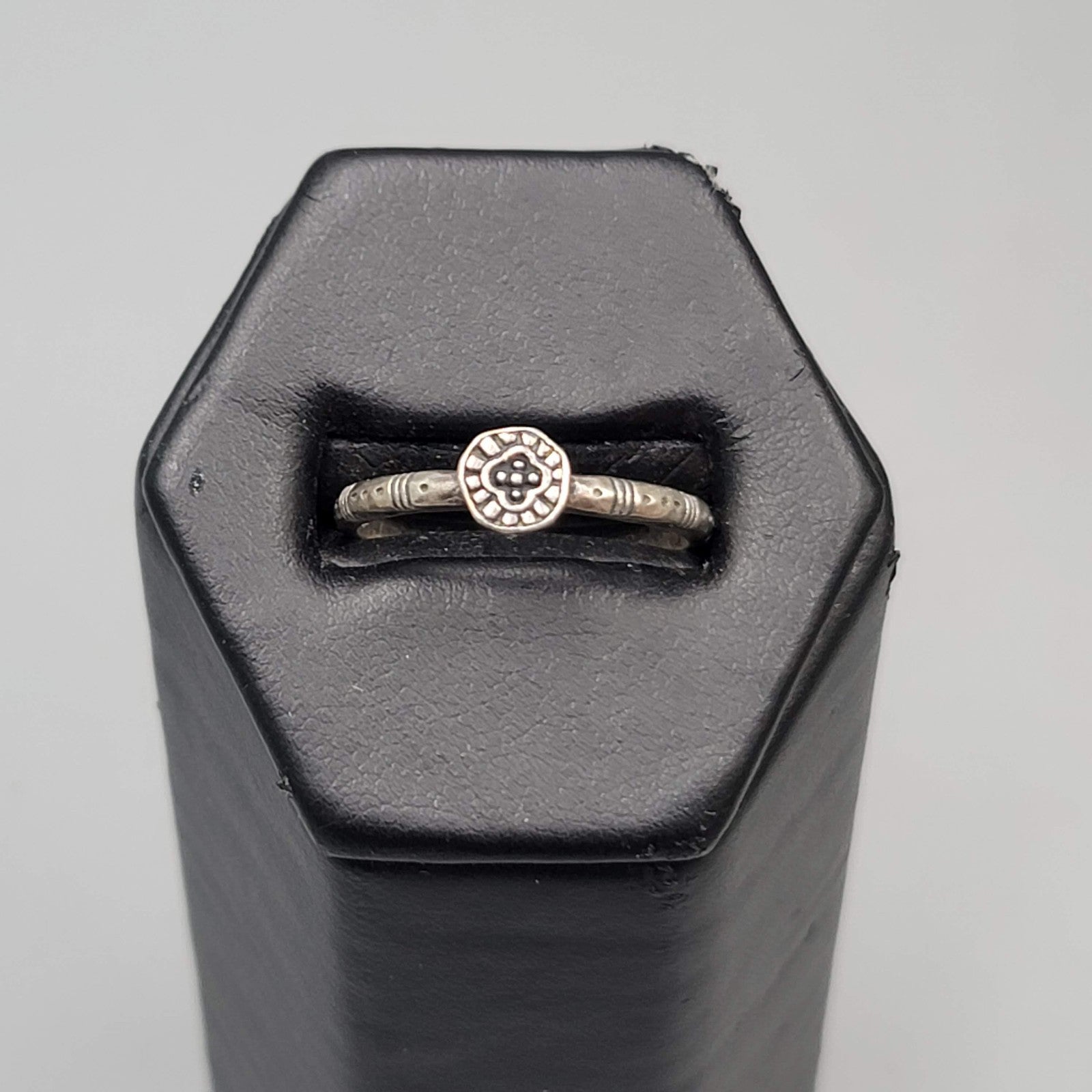 SILPADA R2466 Belle Fleur Stack Sterling Silver Circle Ring Sz 9.25