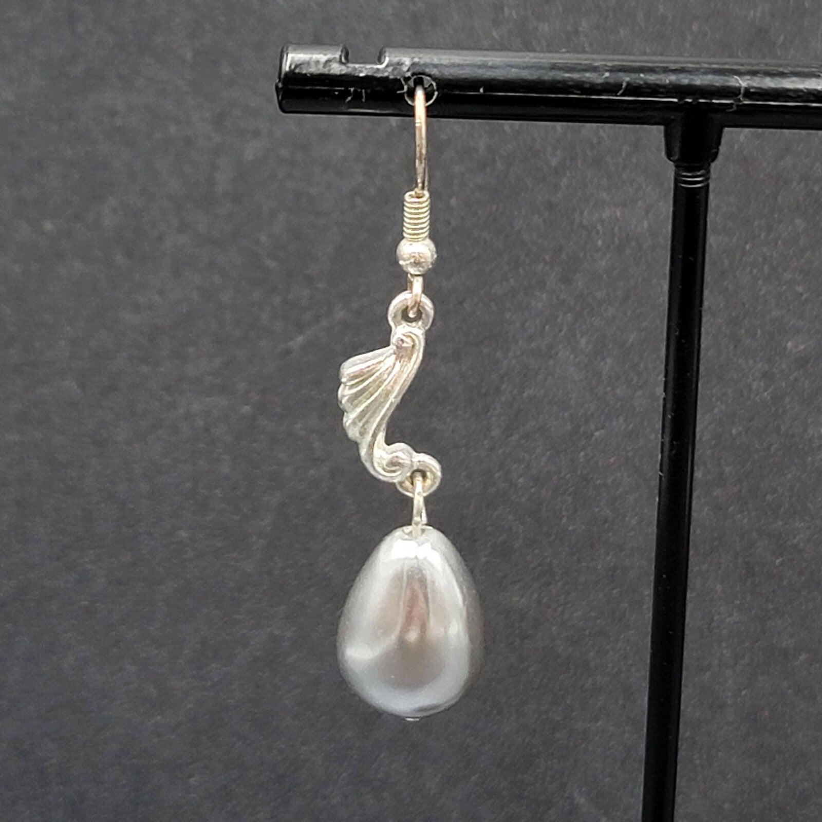 Pierced Earrings Silver tone Pearl Finish Gray Teardrop Bead Dangle 1.5"