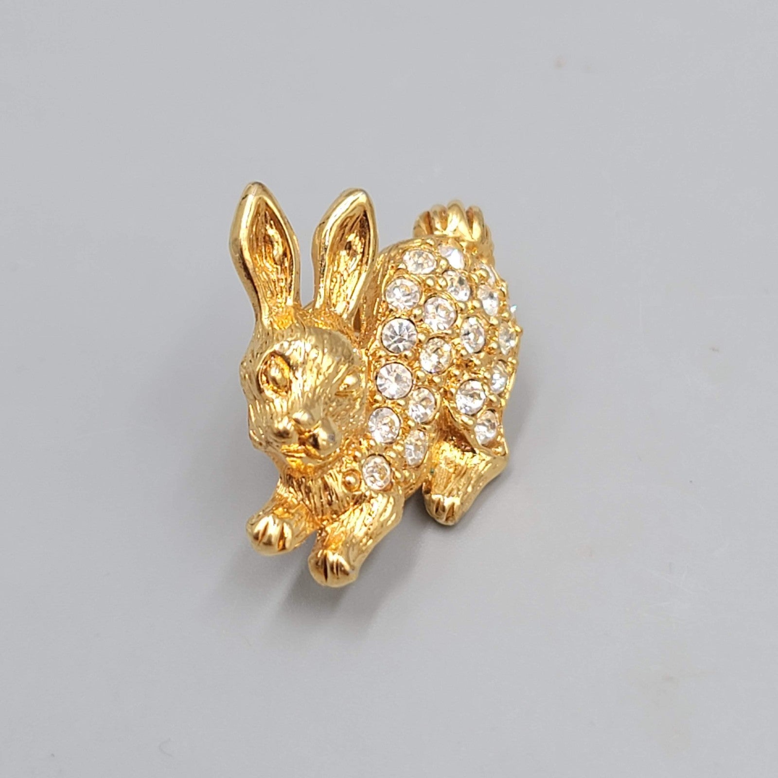 Vintage Avon Bunny Rabbit Brooch Gold tone Rhinestone Pin 1"