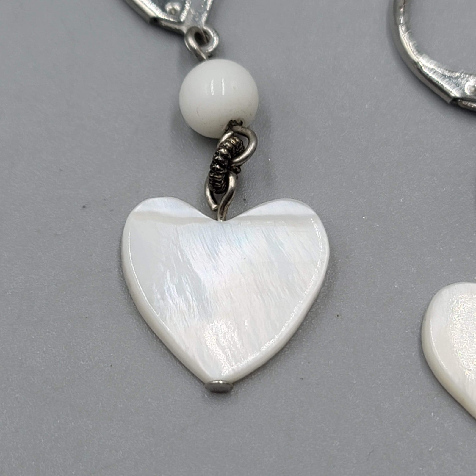 Mother of Pearl Heart Pierced Earrings Silver tone Dangle Leverback 1.25 in