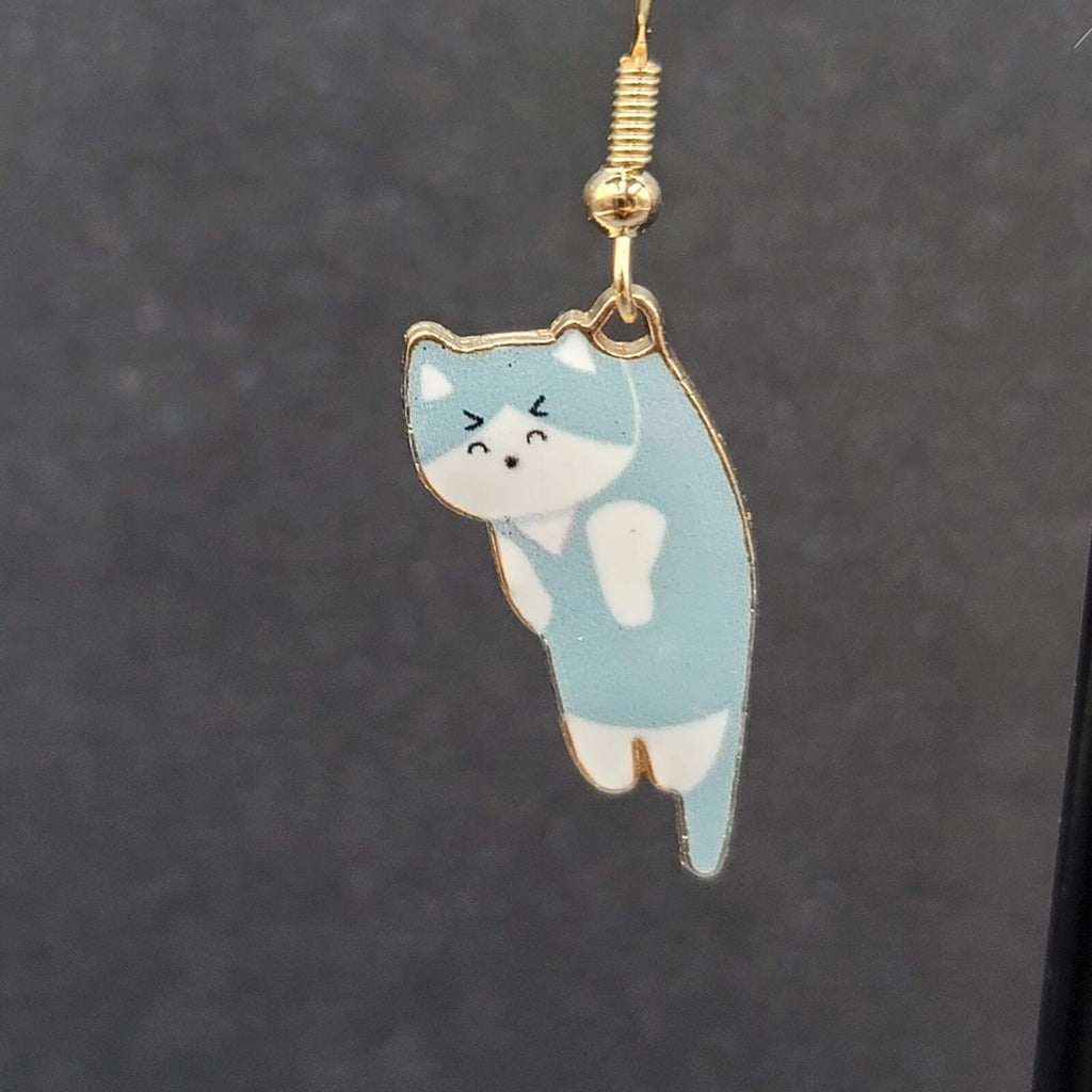 Pierced Earrings Kitten Cat Blue White Gold tone Dangle 1" 