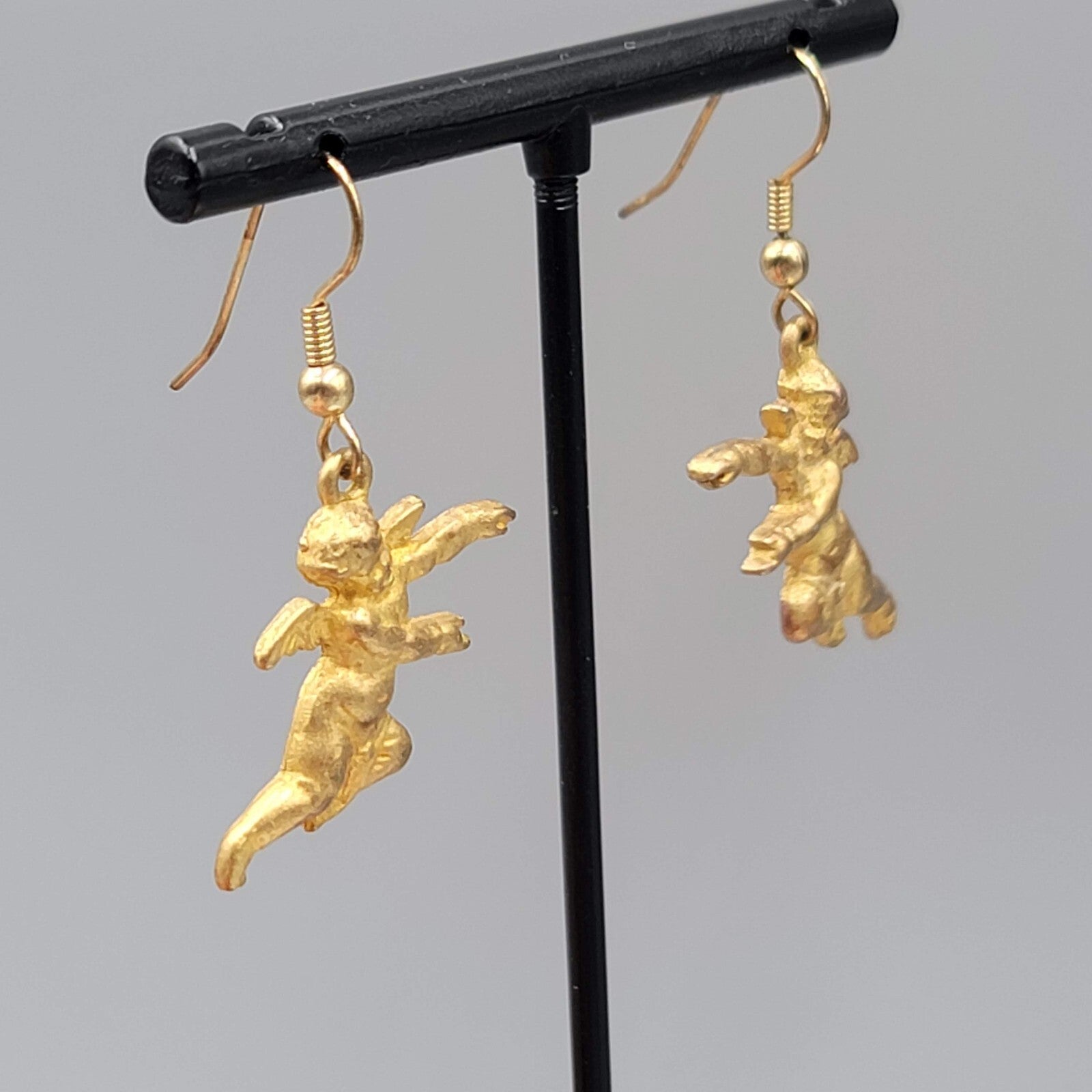 Vintage Cupid Cherub Angel Pierced Earrings Gold tone Dangle 1"