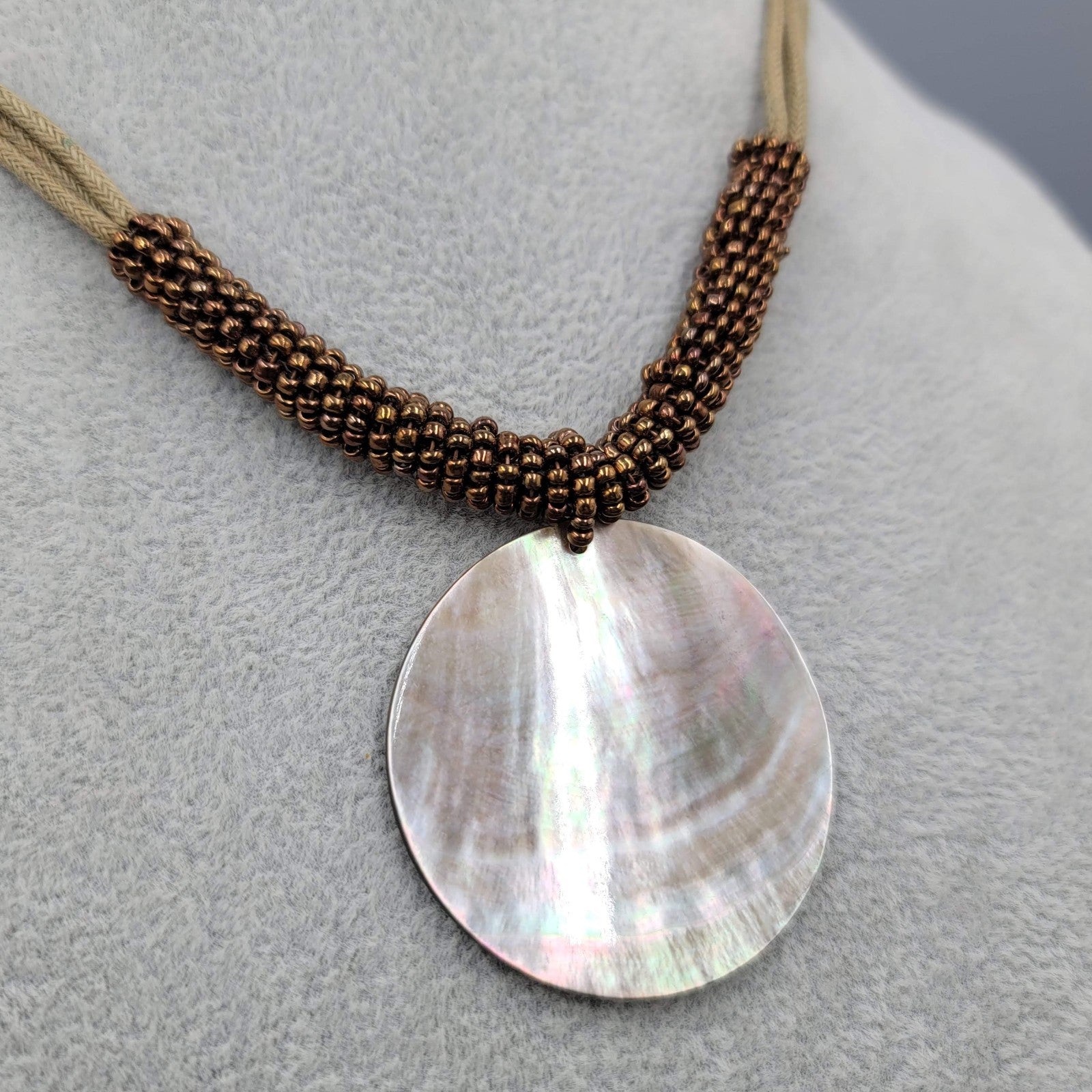 Green Cord Seed Bead Necklace Round Shell Pendant 14"-18"