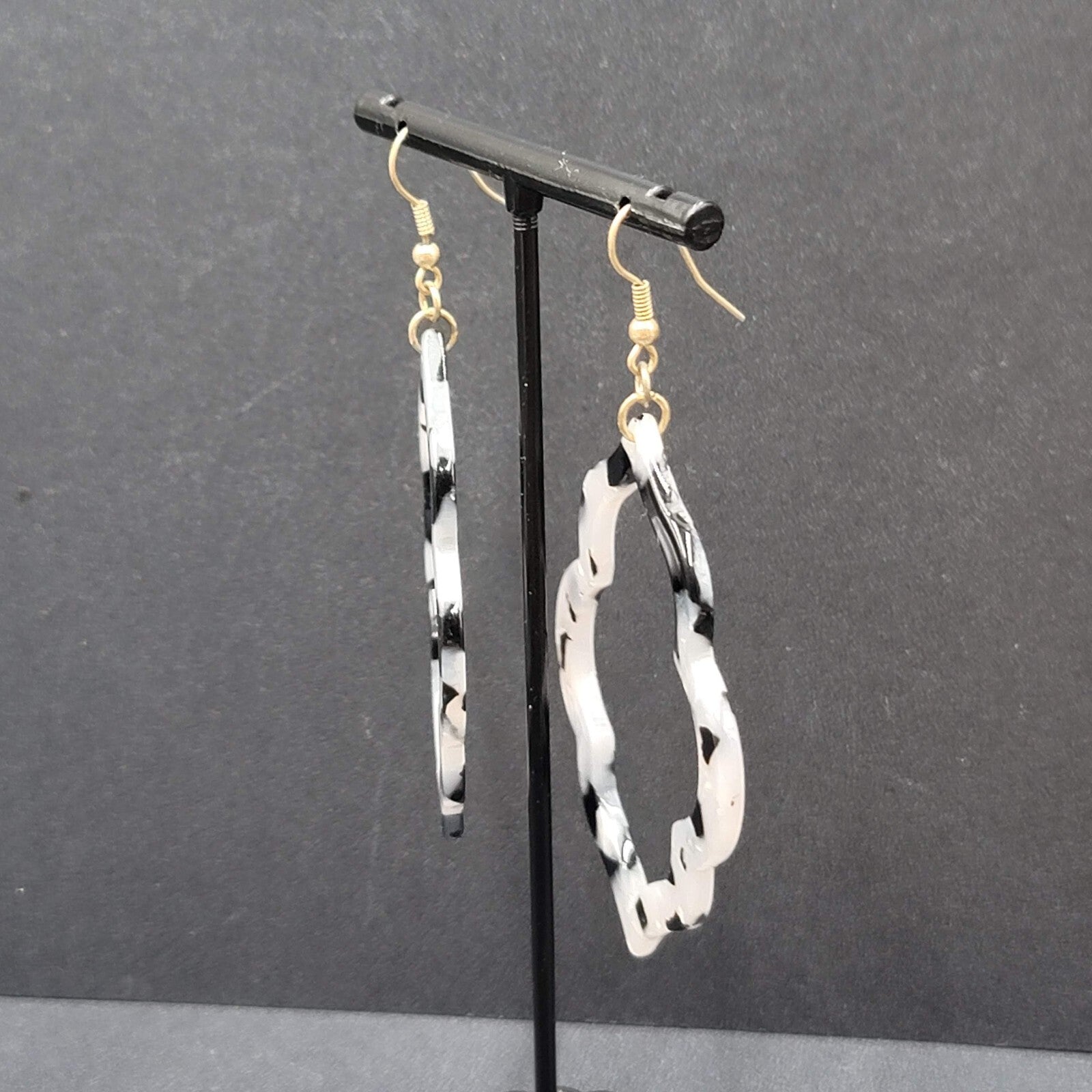 Pierced Earrings Black Gray Acrylic Open Statement Dangle 2.5"