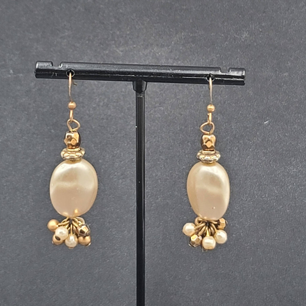 Pierced Earrings Copper tone Faux Pearl Beaded Dangle 1.5"