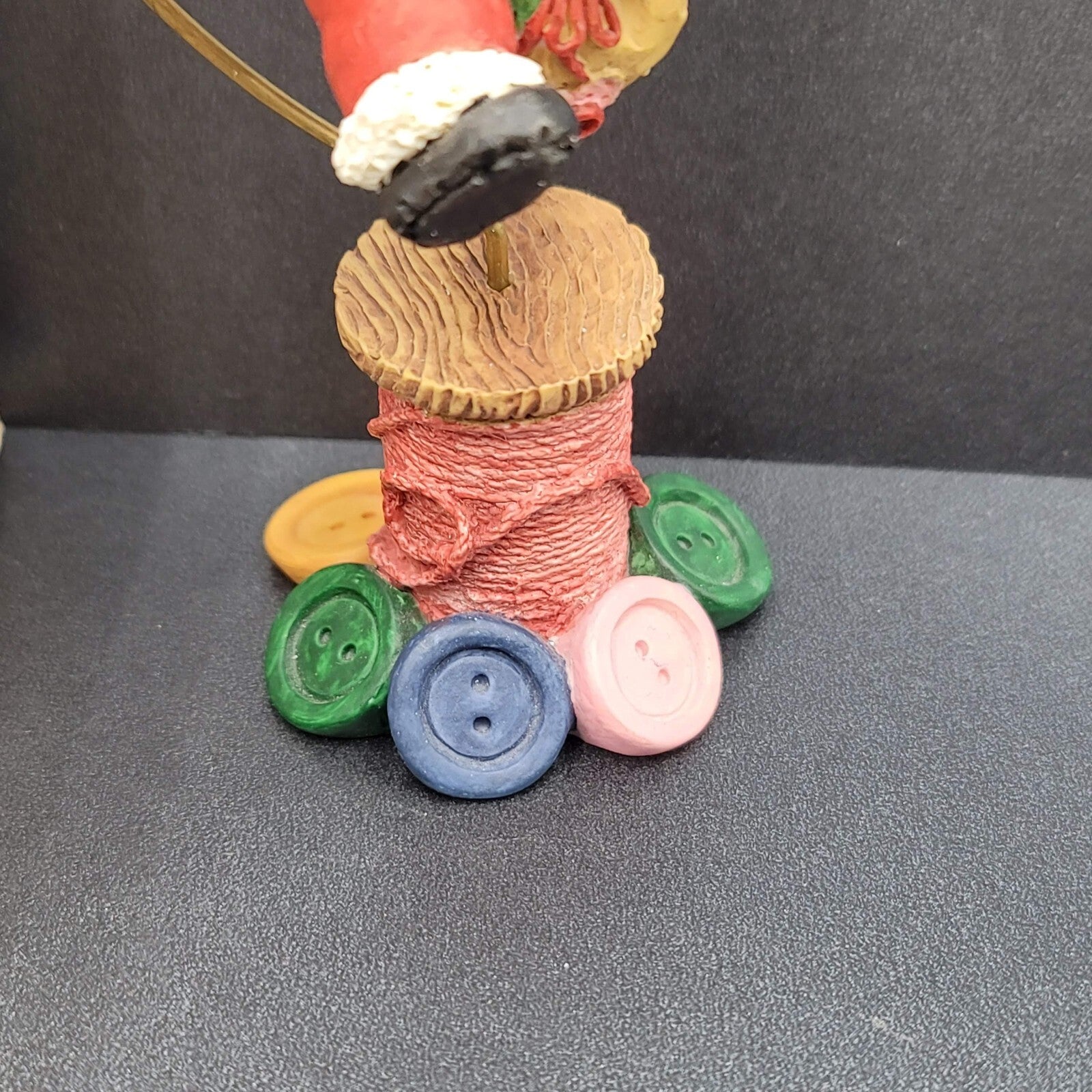 Vtg Christmas Enesco Cute As A Button Santa Green Glove Spool Base Figurine