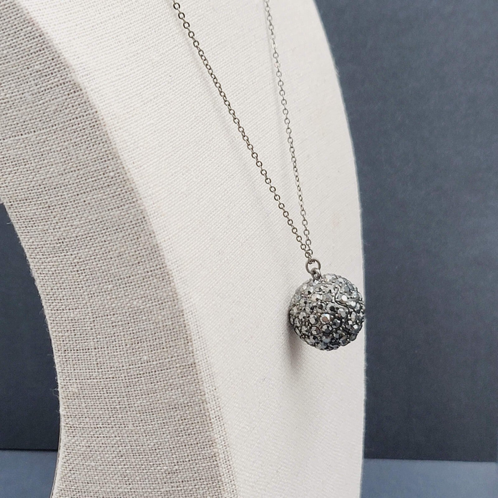 White House Black Market WHBM Necklace Gunmetal Gray Chain Black Rhinestone 18"