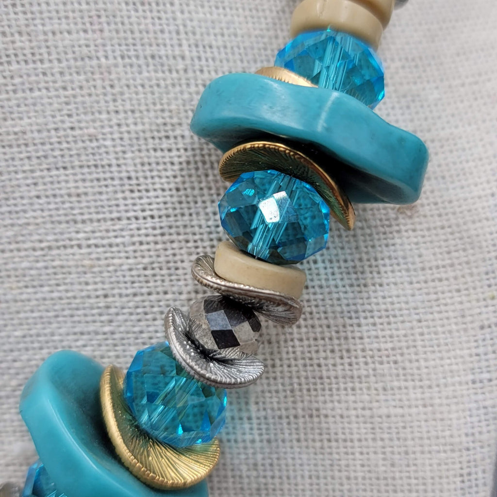 JONES NEW YORK JNY Signed Gold Tone Blue Chunky Beads Necklace 16"-19"