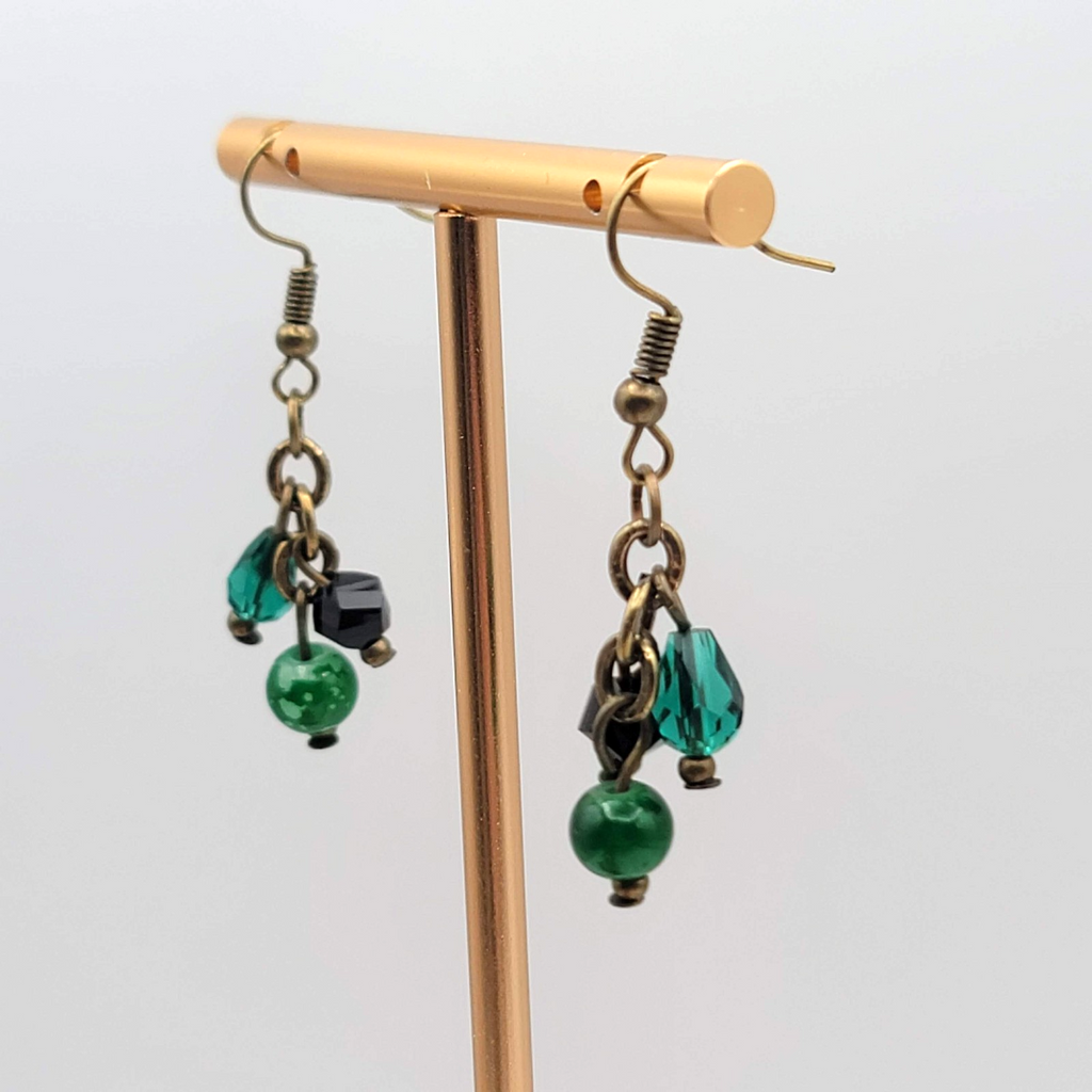 Green Black Glass Bead Pierced Earrings Bronze tone Dangle 1 in