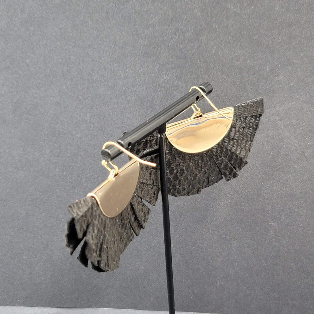 Pierced Earrings Black Snake Skin Print Tassel Fan Gold tone Dangle 1.5"