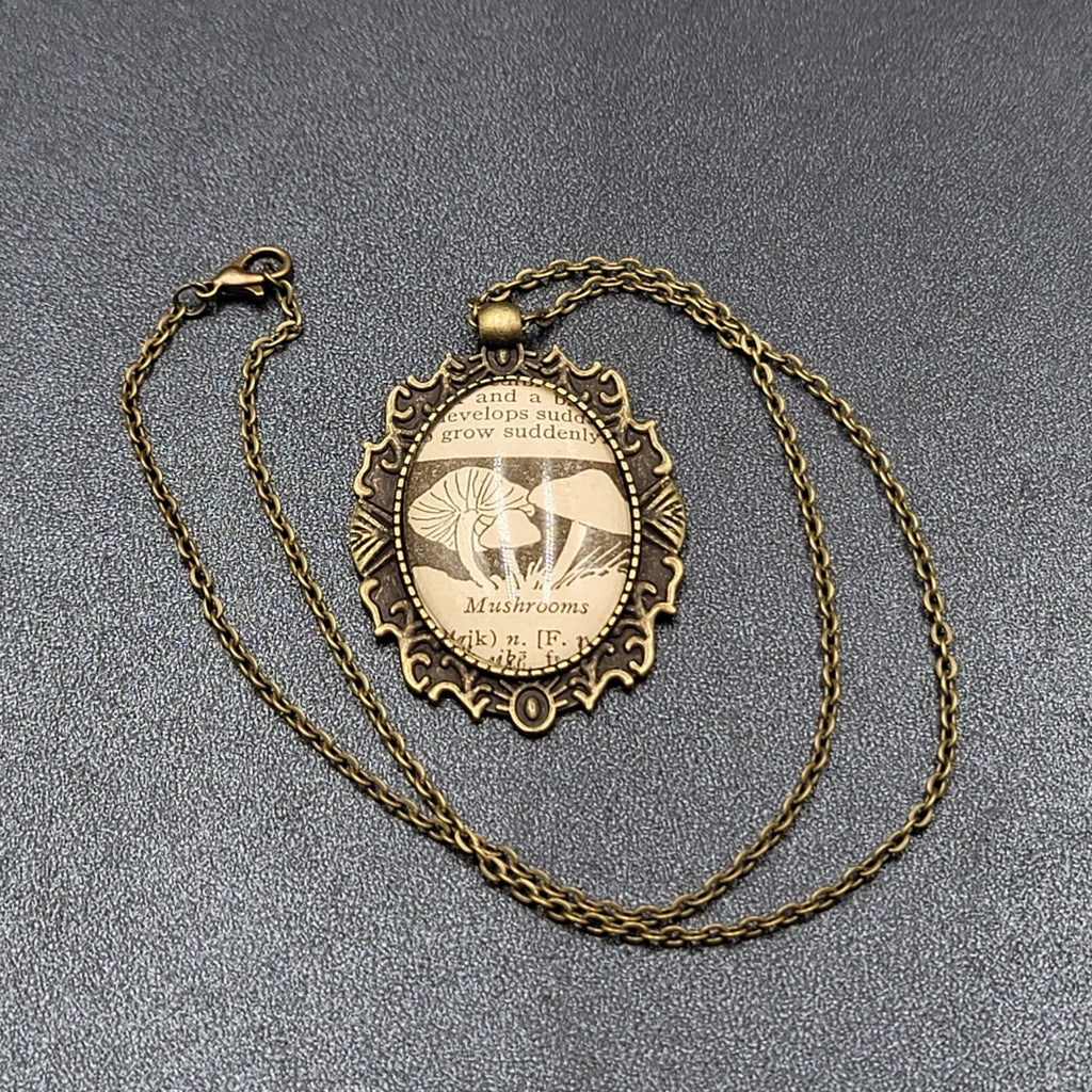 Artisan Glass Mushroom Pendant Necklace Bronze tone in Chain 18"