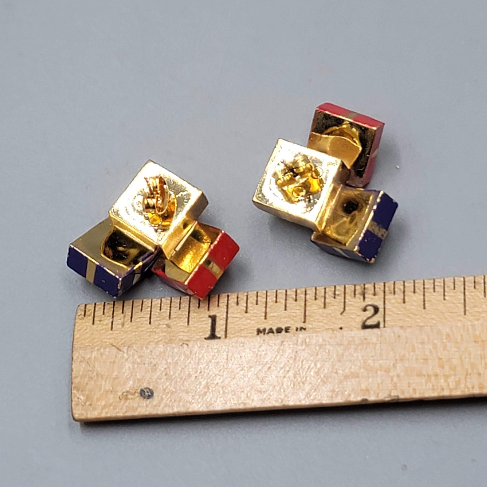Christmas Presents Pierced Earrings Red Blue Gold tone 7/8"