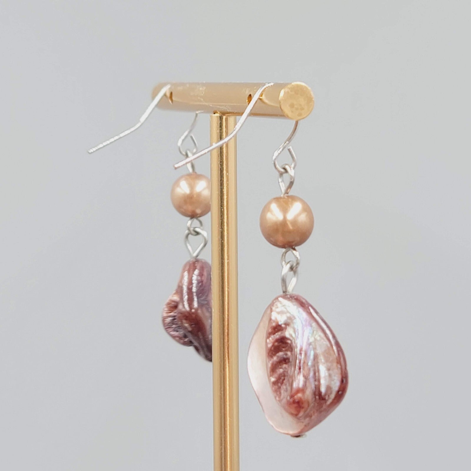 Purple Shell Pearl Bead Pierced Earrings Silver tone Dangle 1.5"