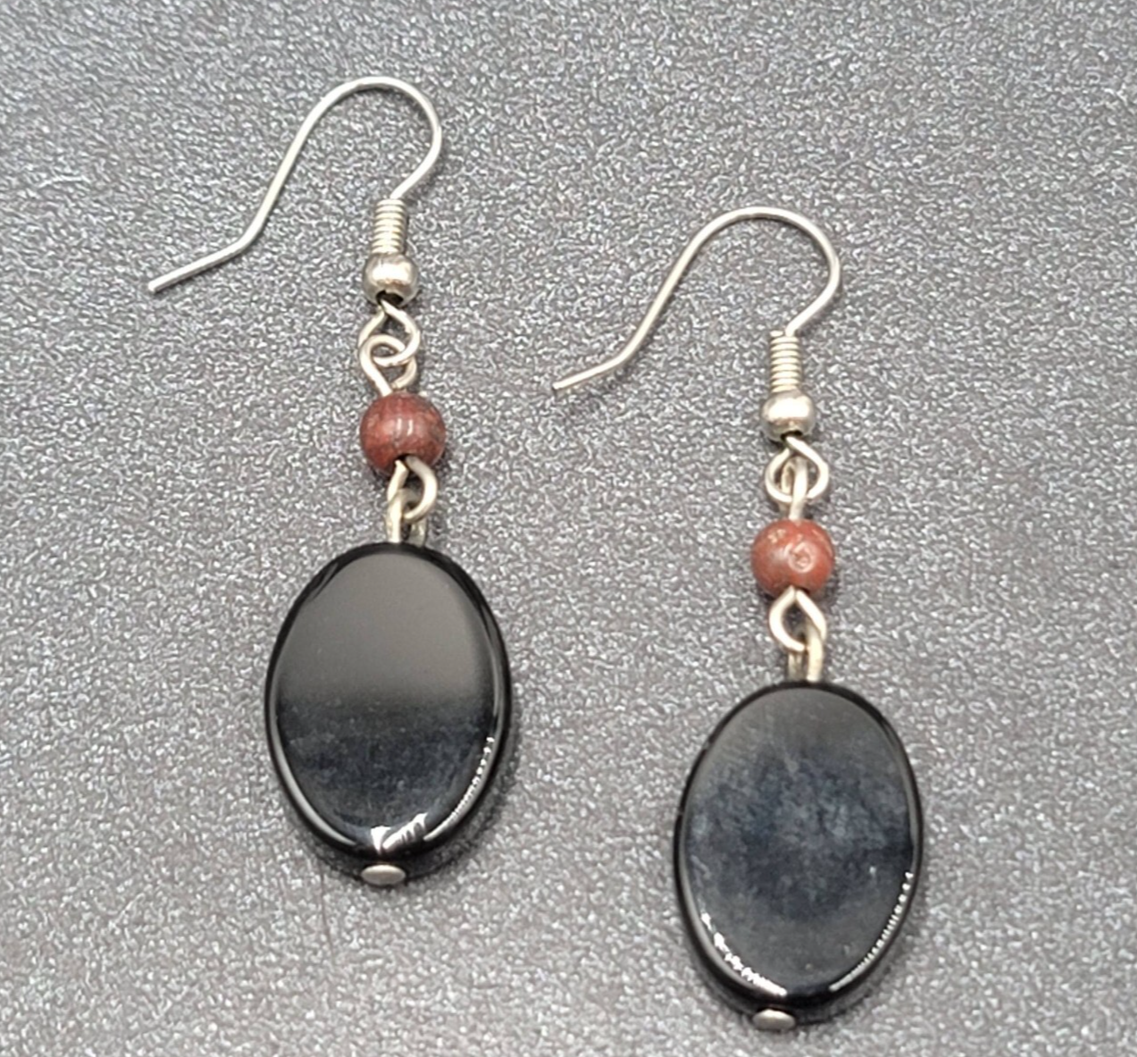 Pierced Earrings Silver tone Black Glass Oval Bead Dangle 1.25"